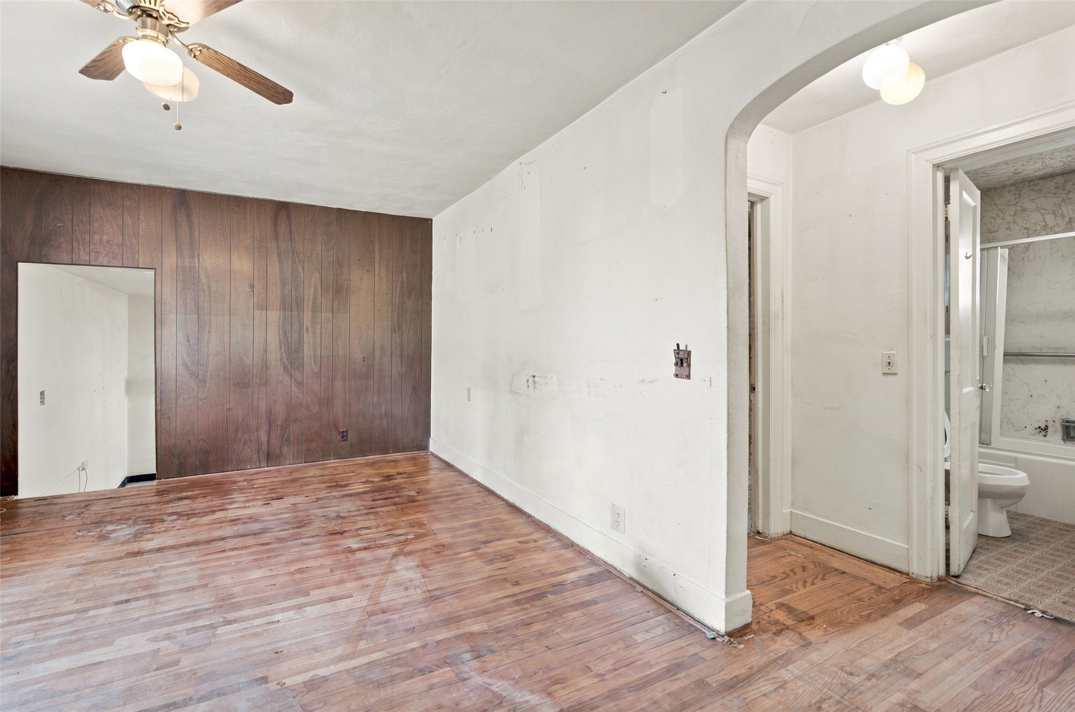 520 W Kent Avenue