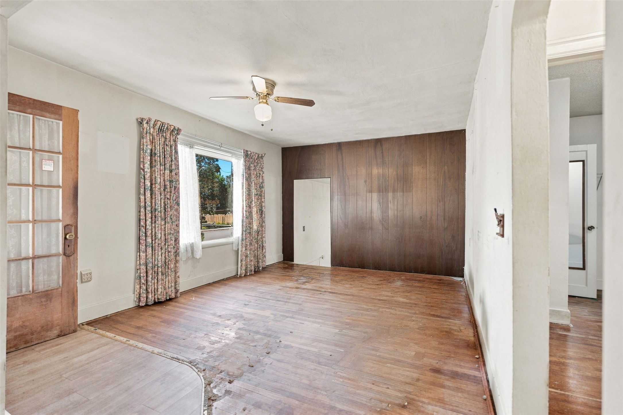 520 W Kent Avenue