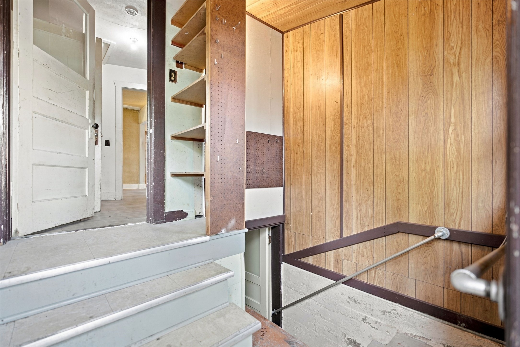 520 W Kent Avenue