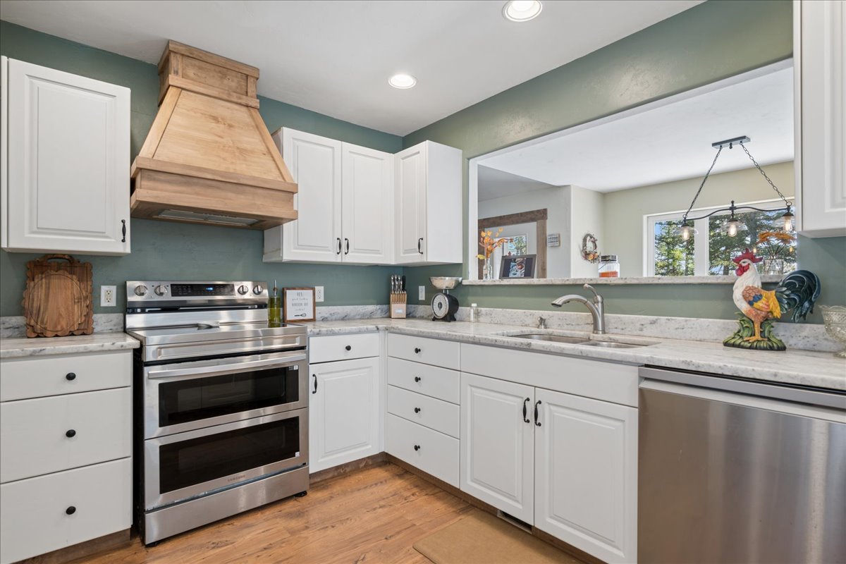 57 Cottonwood Creek Road