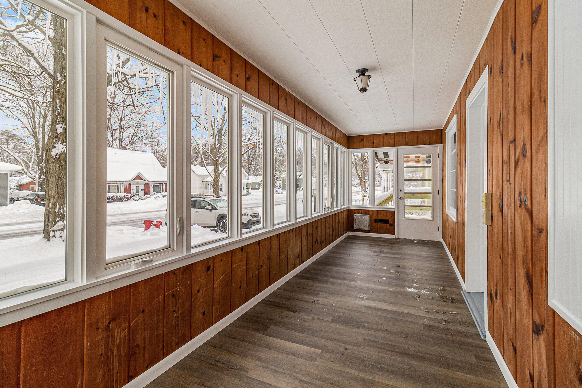 811 S Division Street