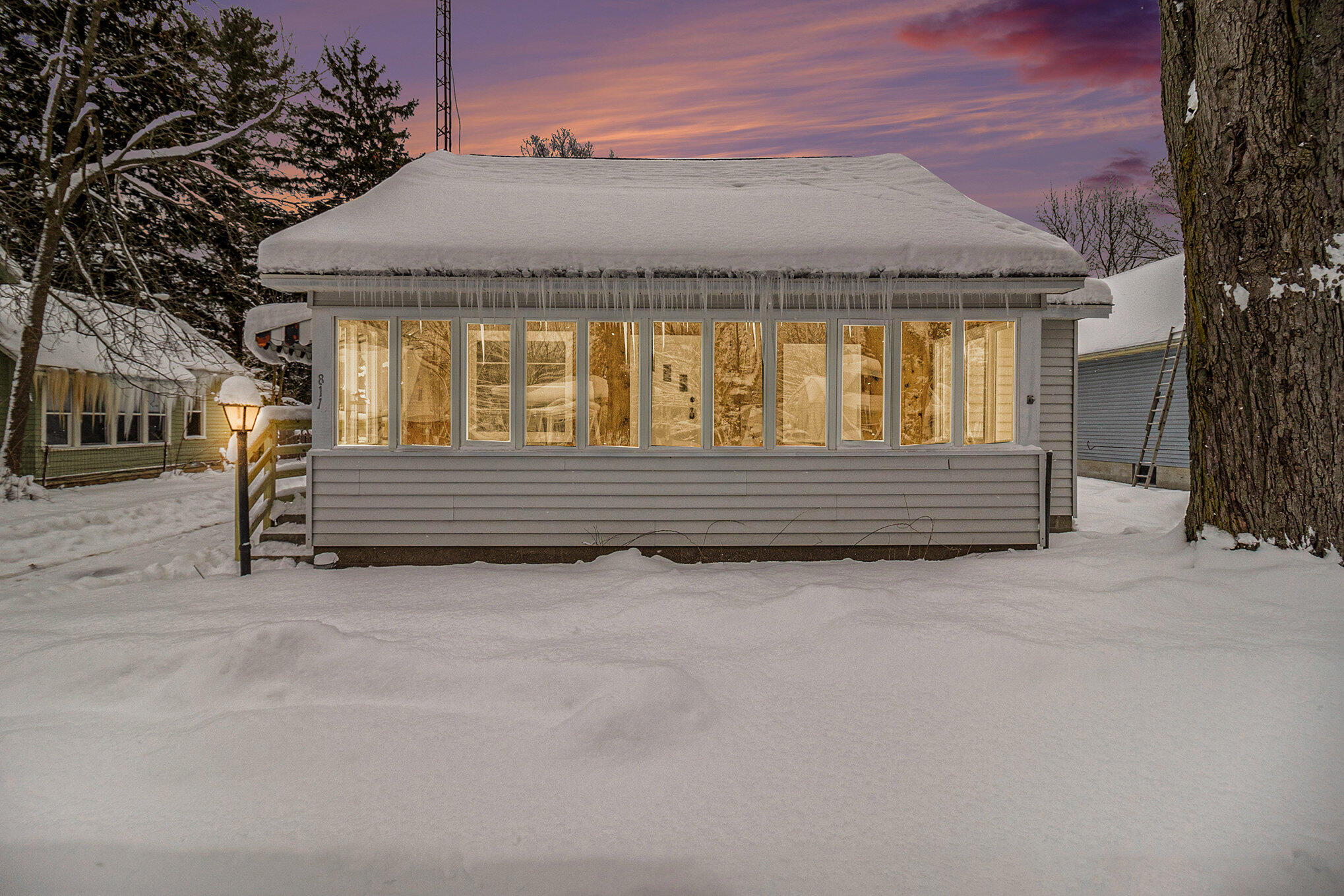 811 S Division Street