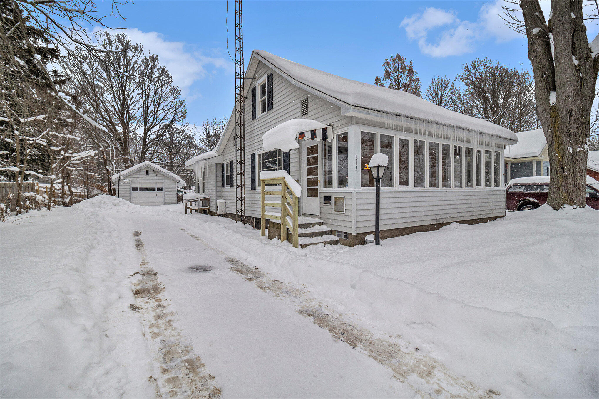 811 S Division Street