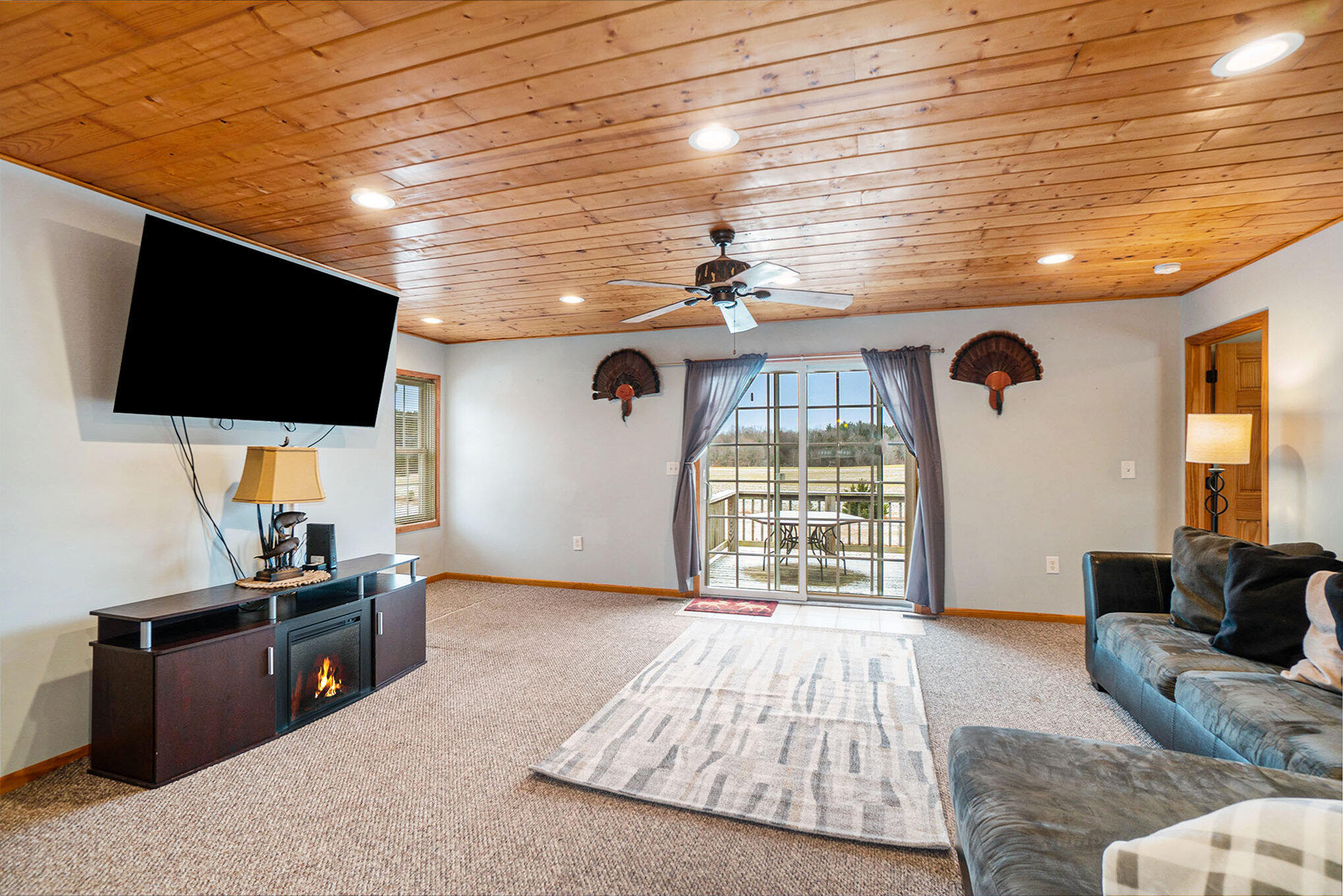 6039 W Morris Lake Road