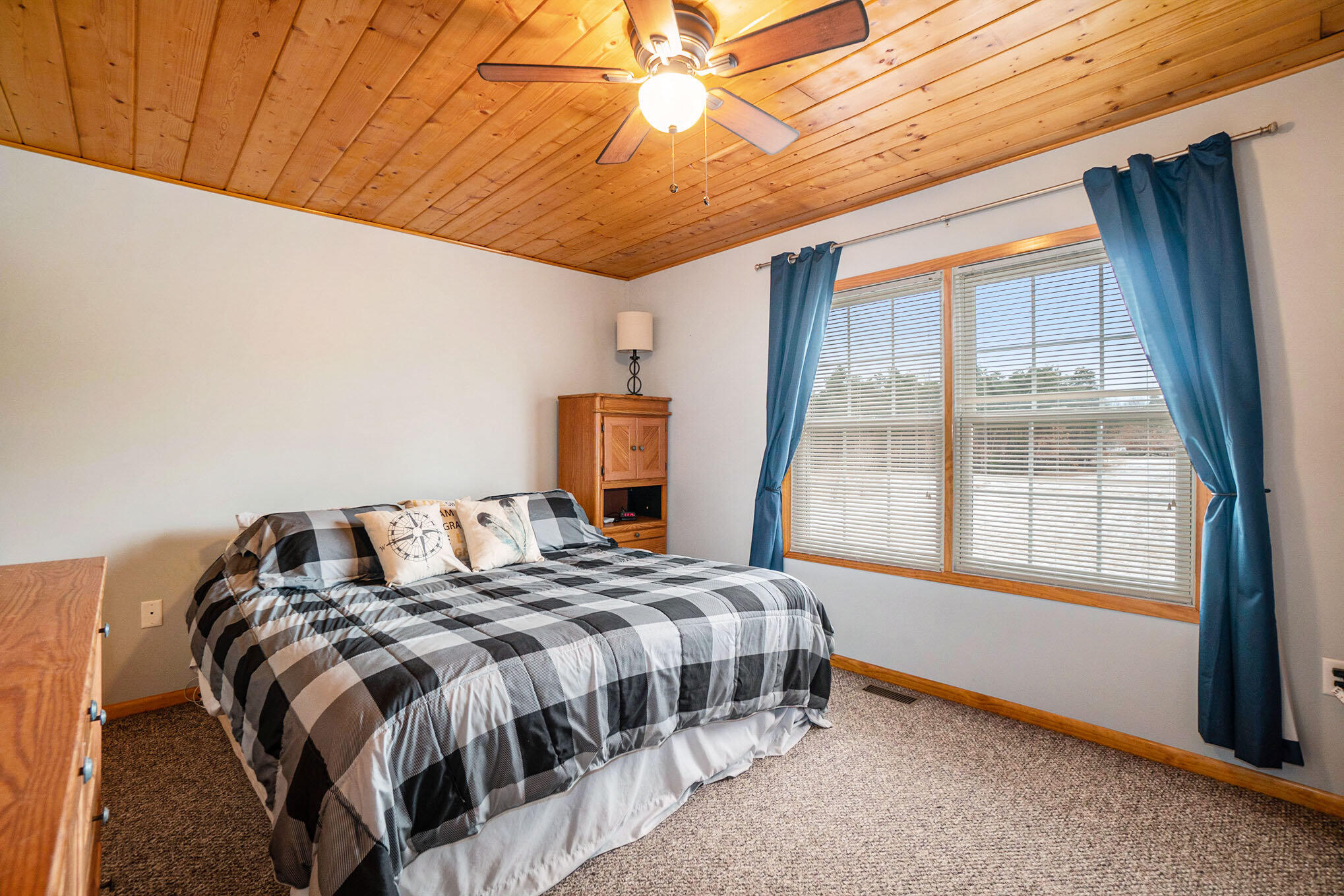 6039 W Morris Lake Road