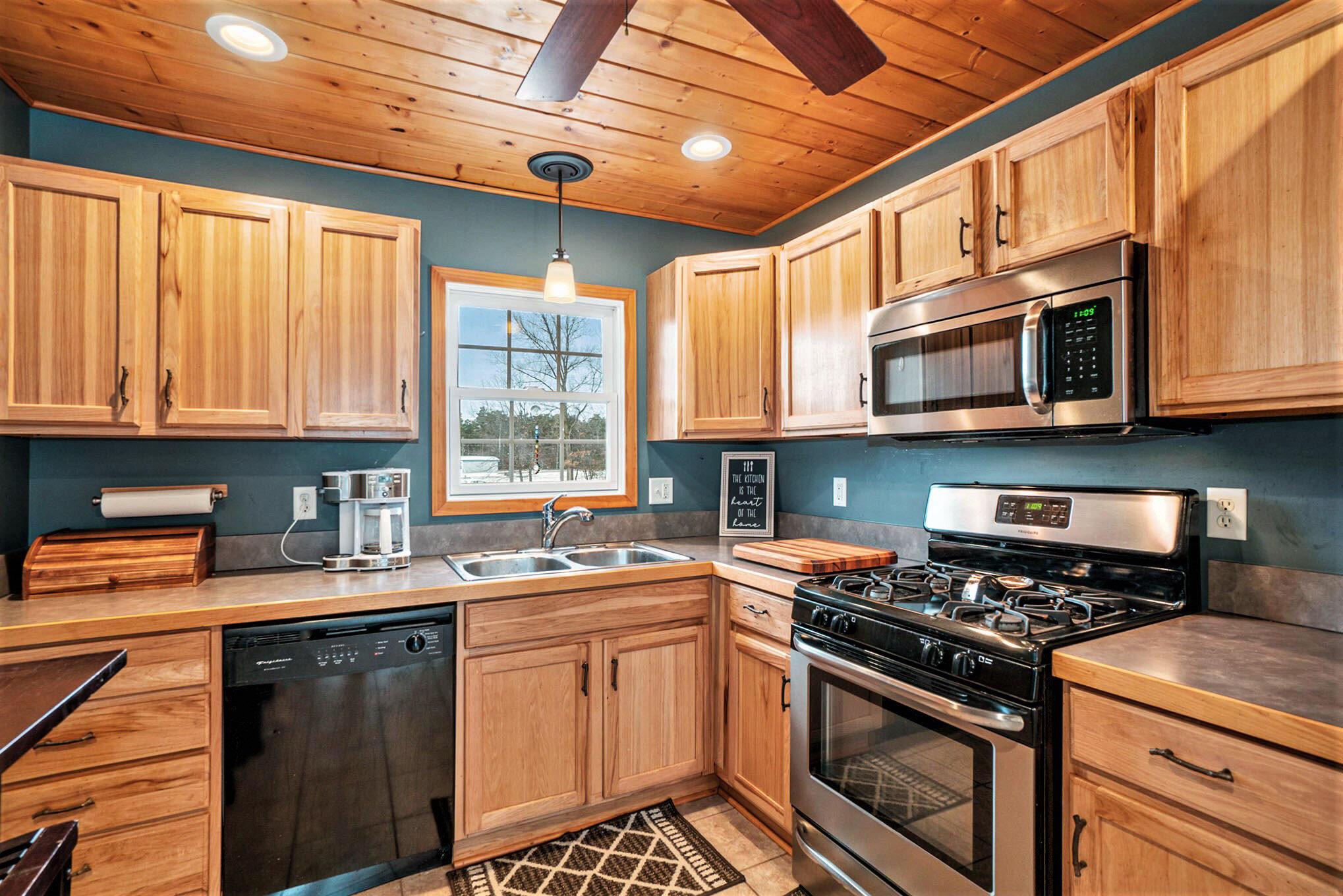 6039 W Morris Lake Road