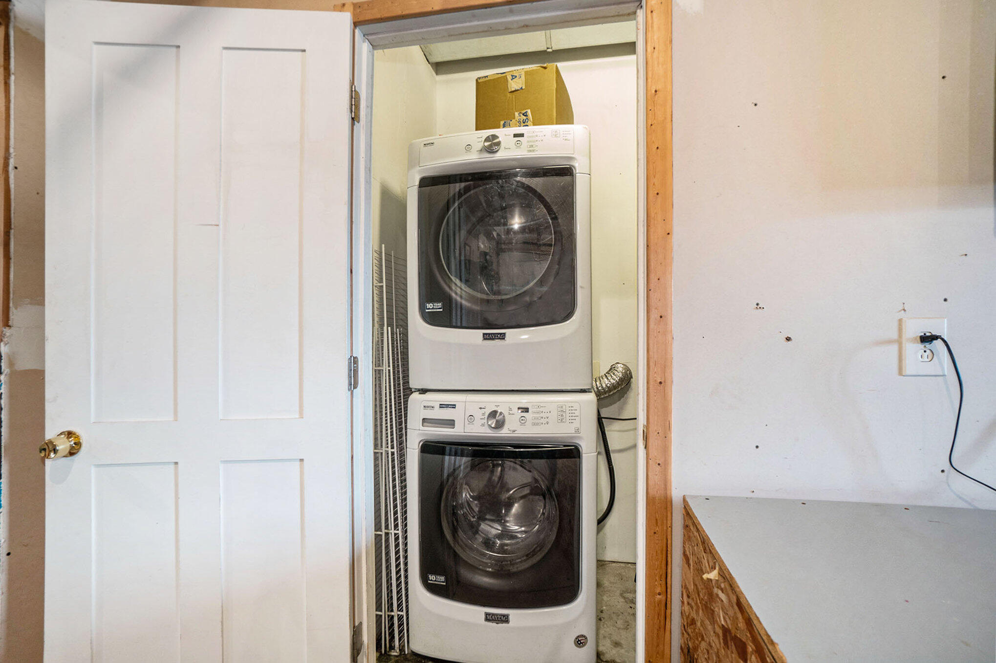 6039 W Morris Lake Road