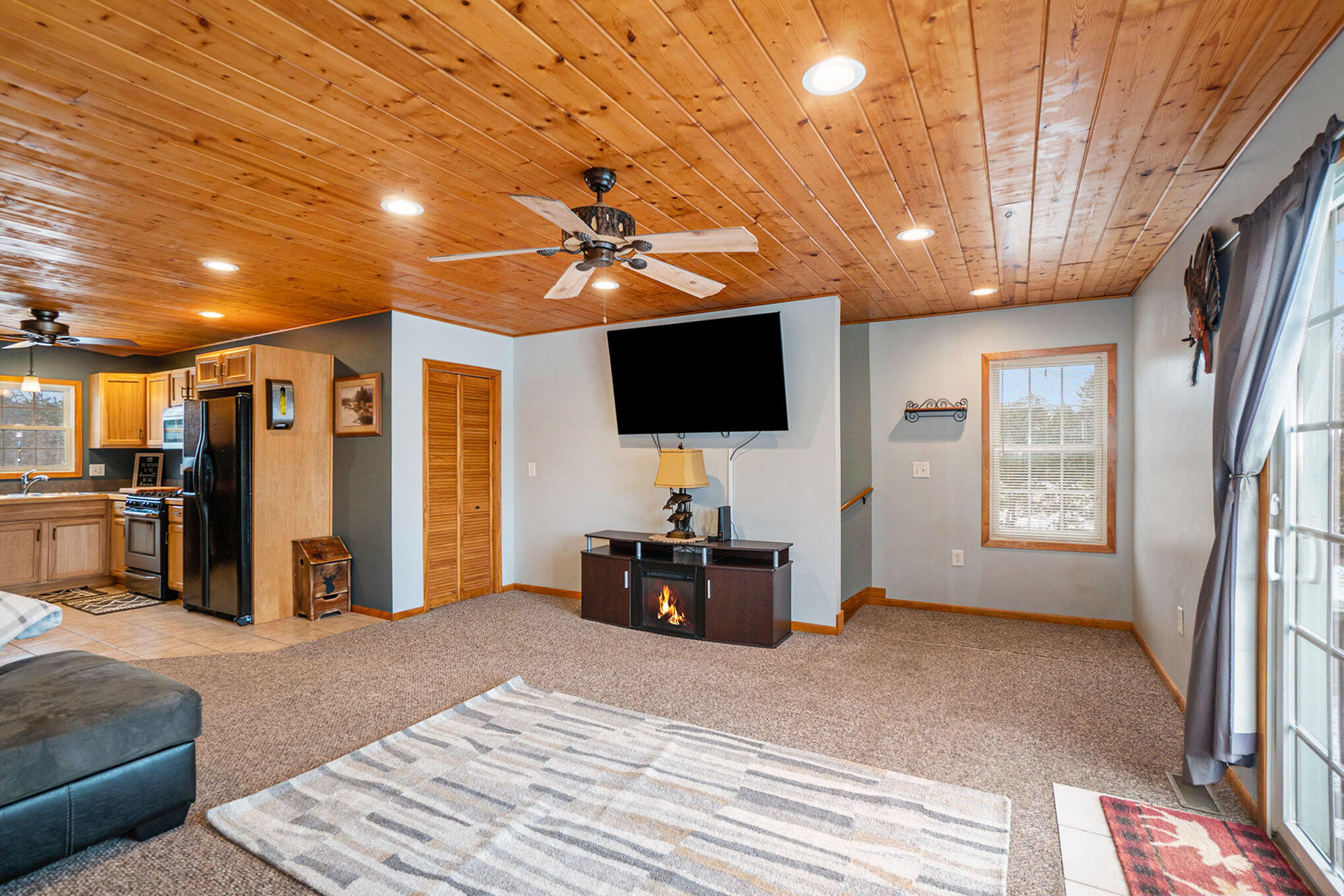 6039 W Morris Lake Road