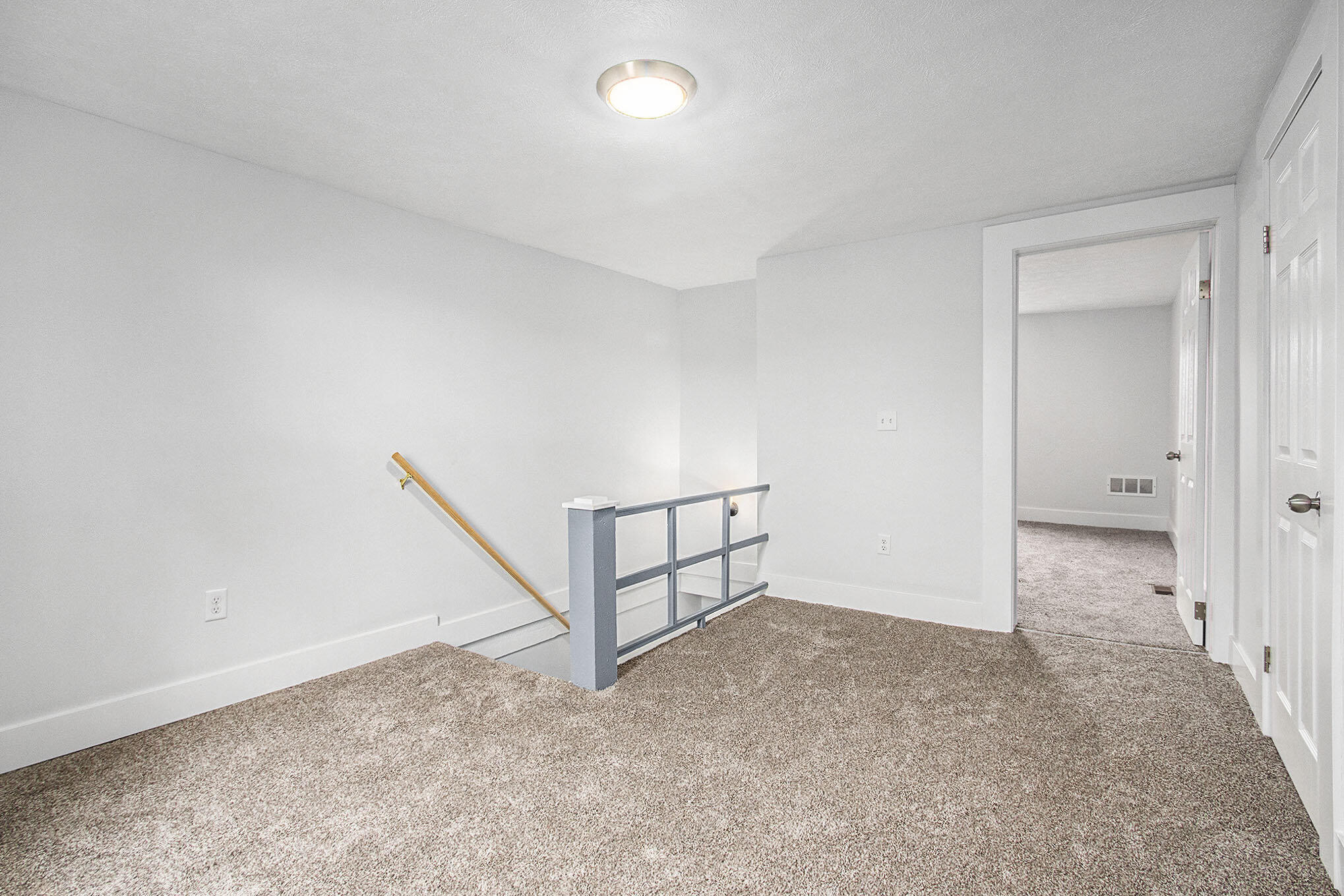 5142 Automobile Road