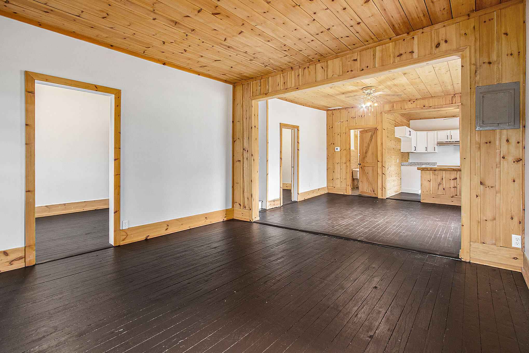 5142 Automobile Road