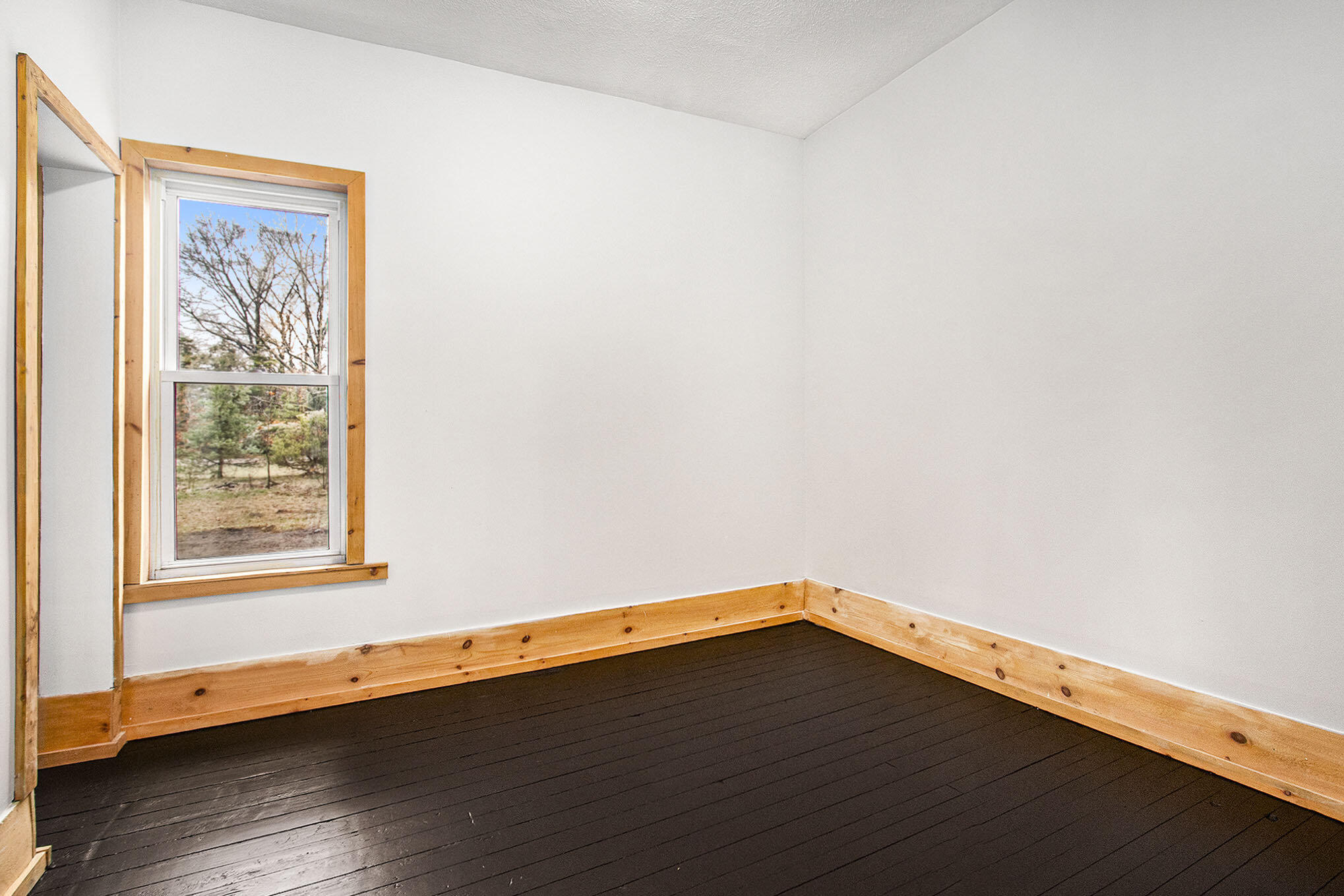 5142 Automobile Road