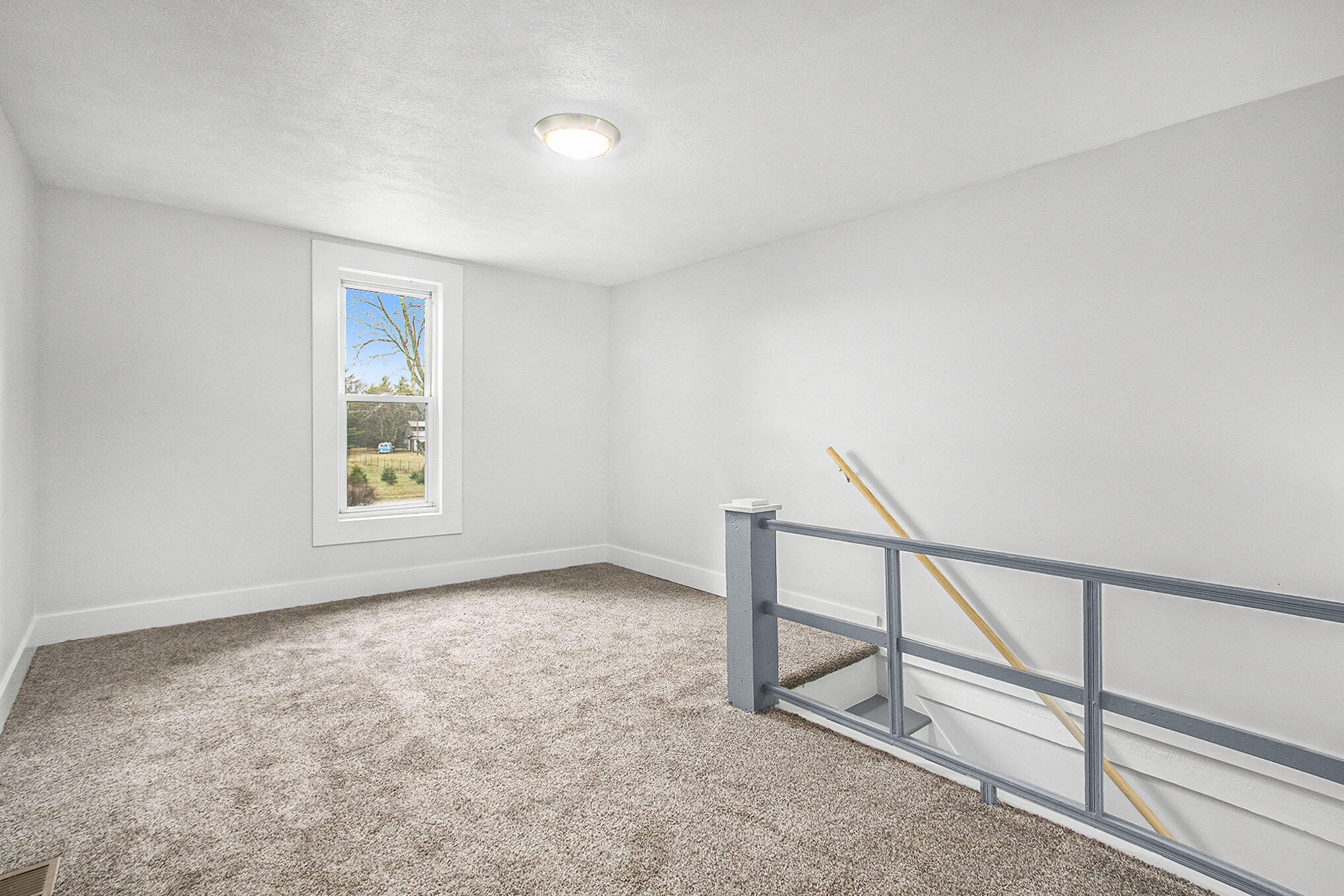 5142 Automobile Road