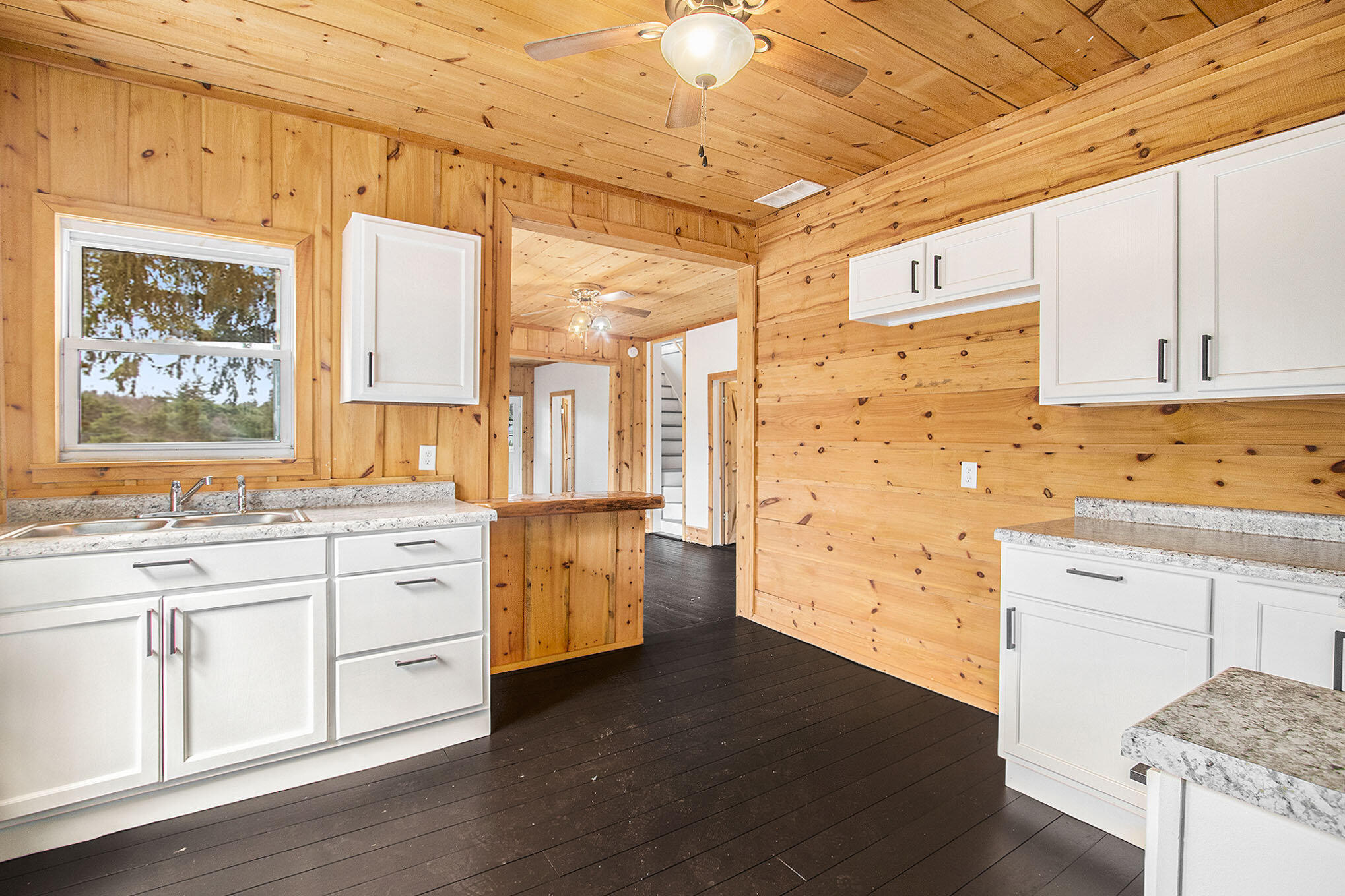 5142 Automobile Road