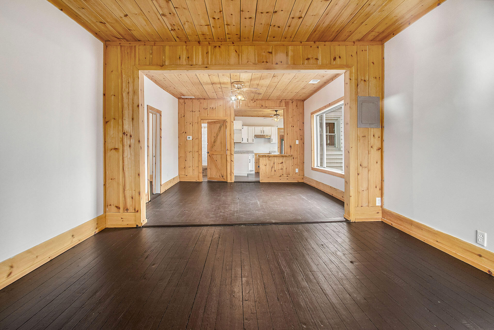 5142 Automobile Road