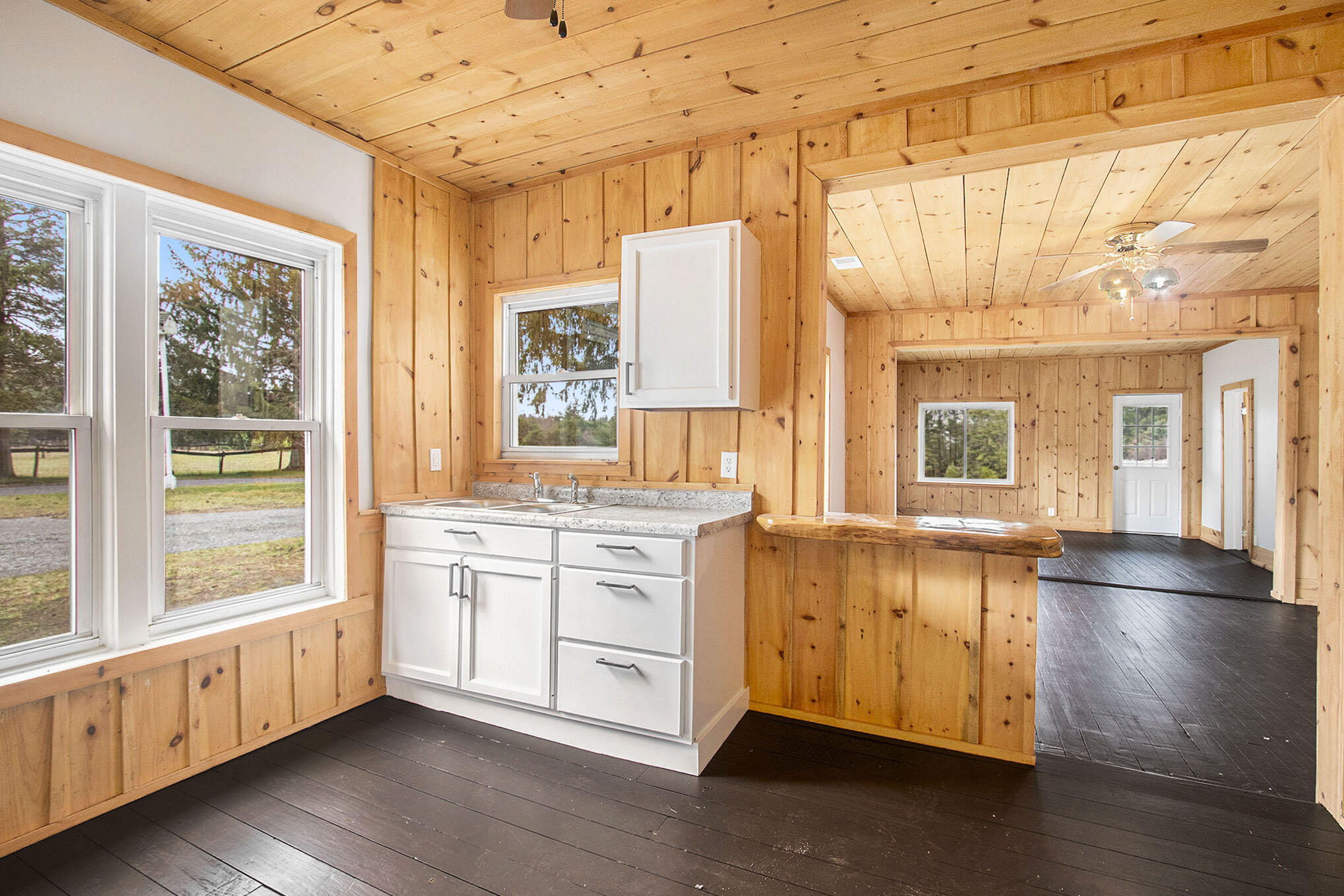 5142 Automobile Road