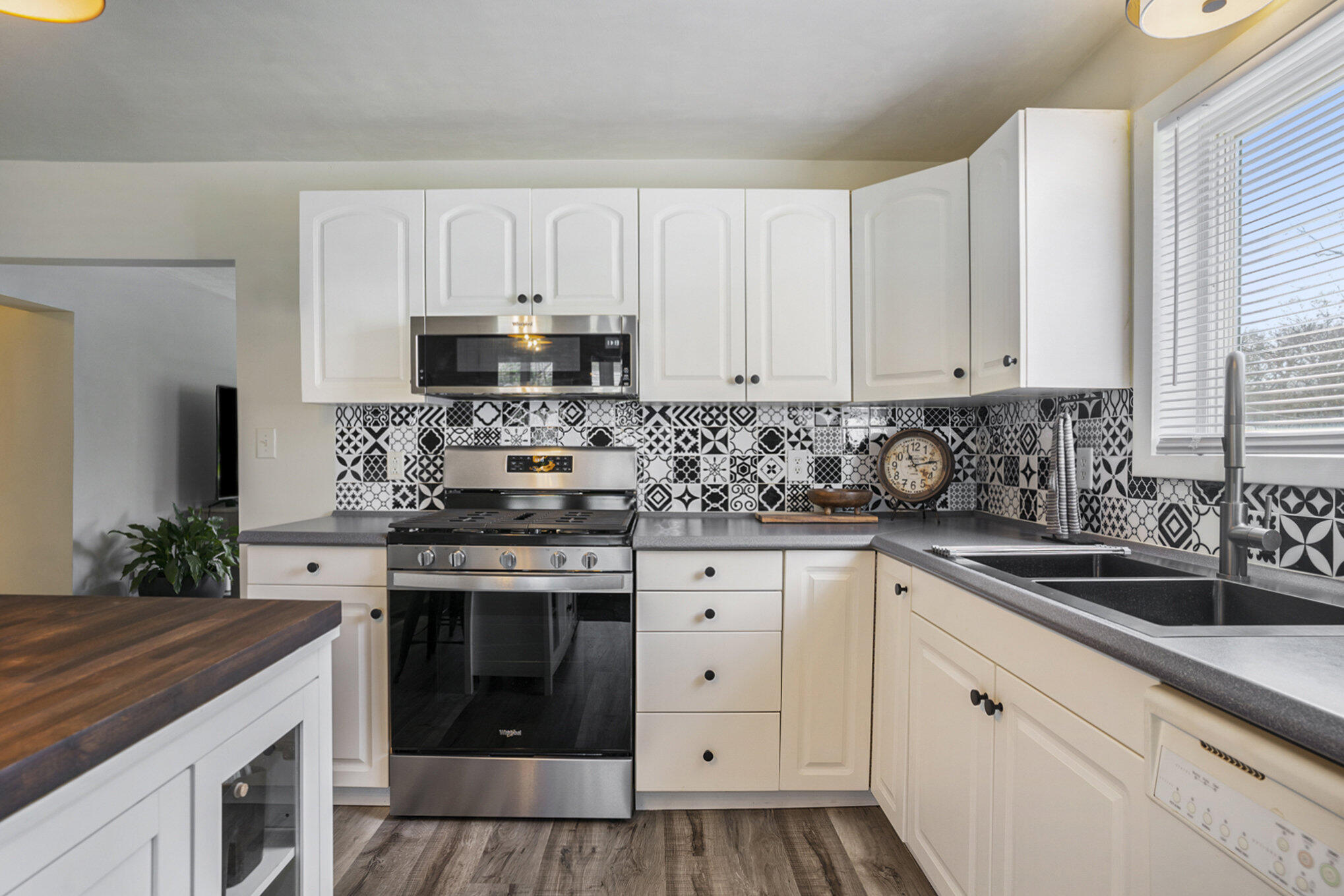 2685 McArthur Street