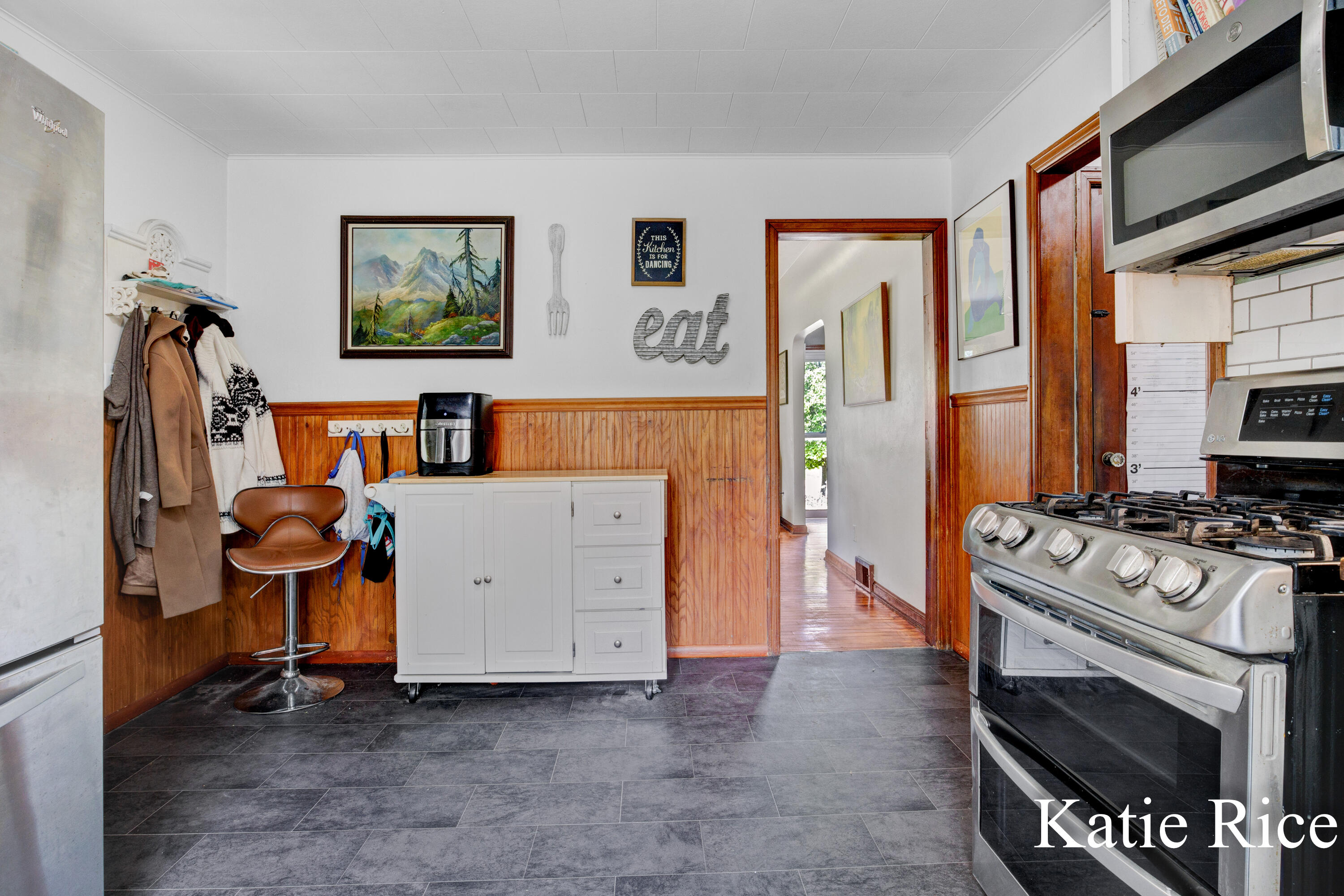 4897 Williams Street