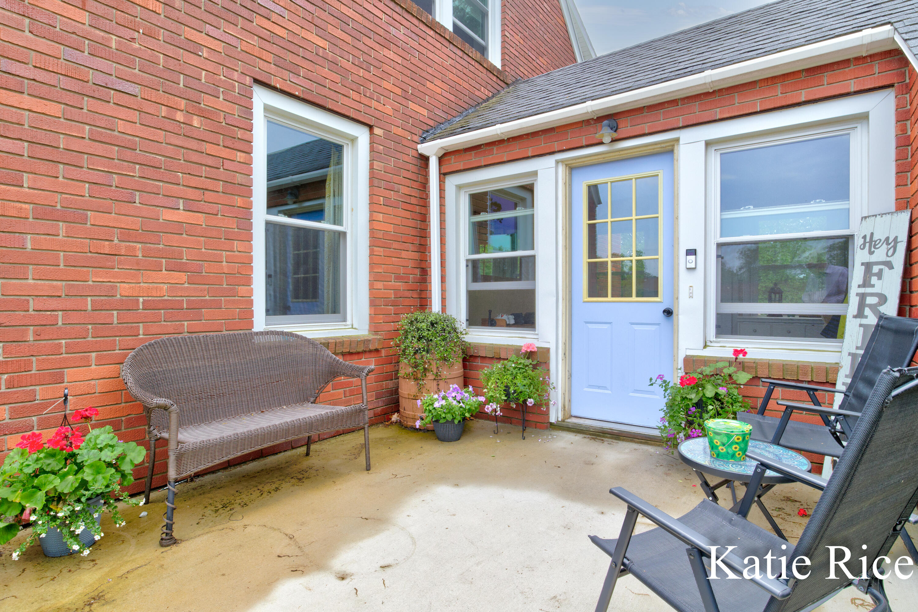 4897 Williams Street