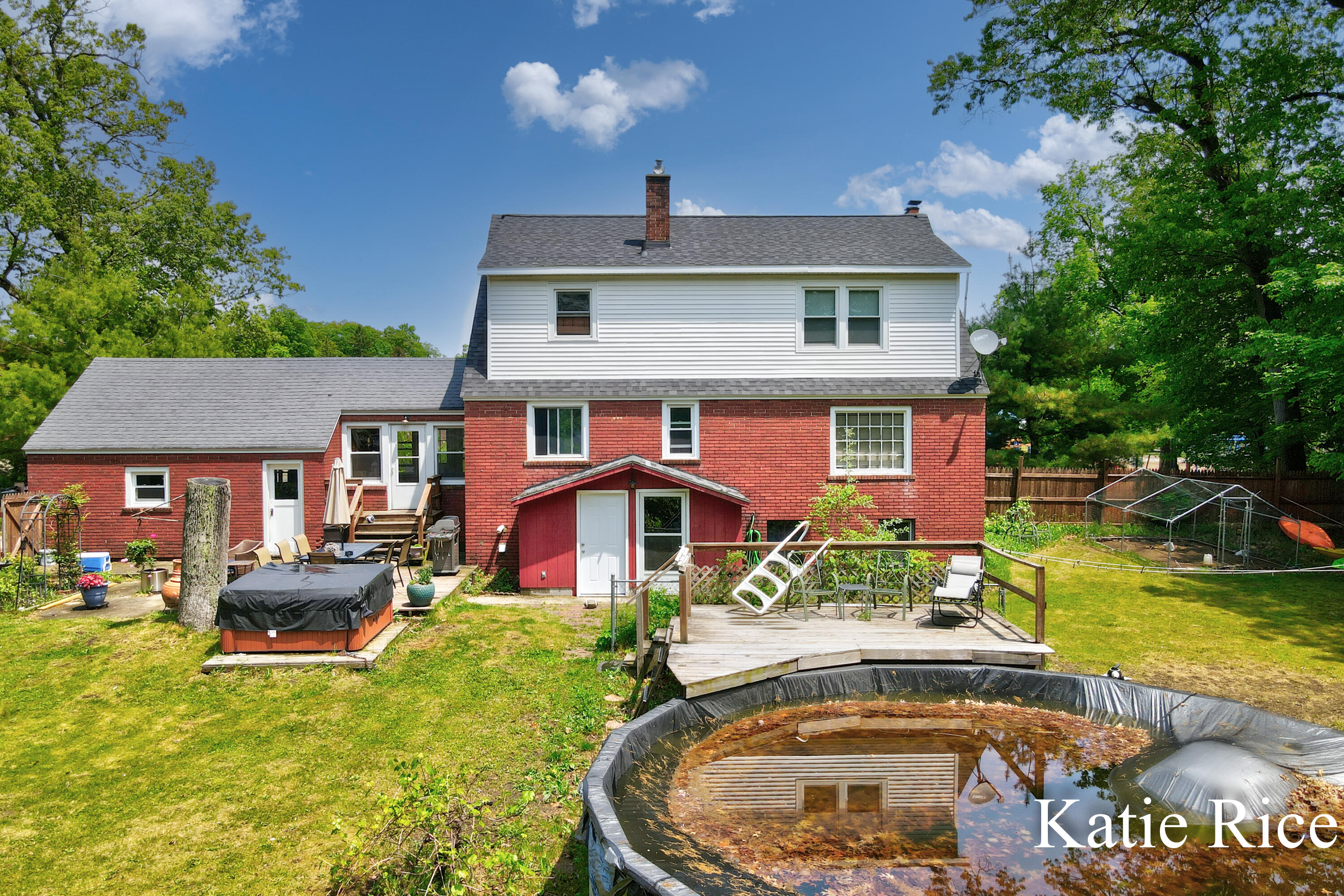 4897 Williams Street