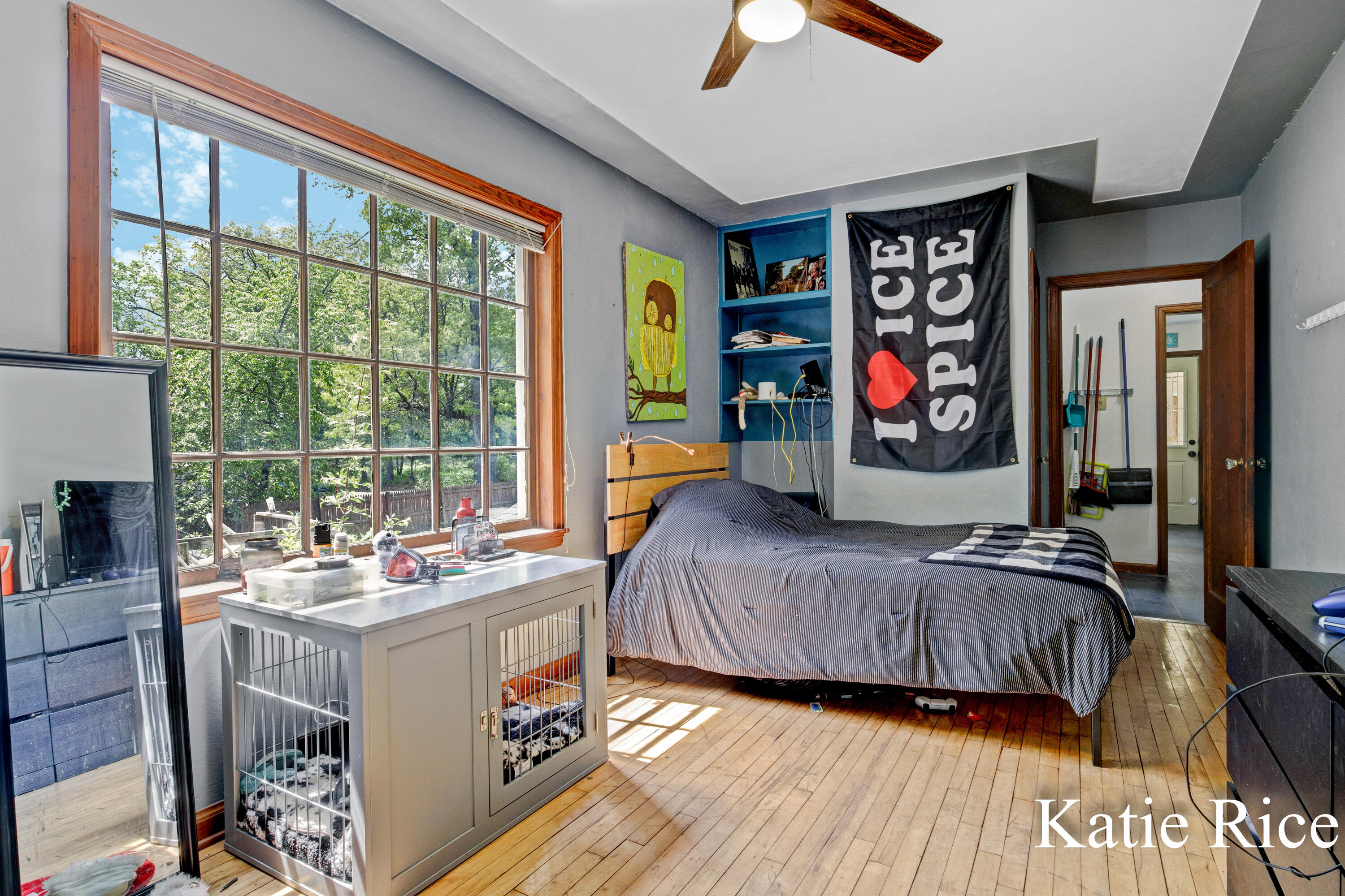 4897 Williams Street