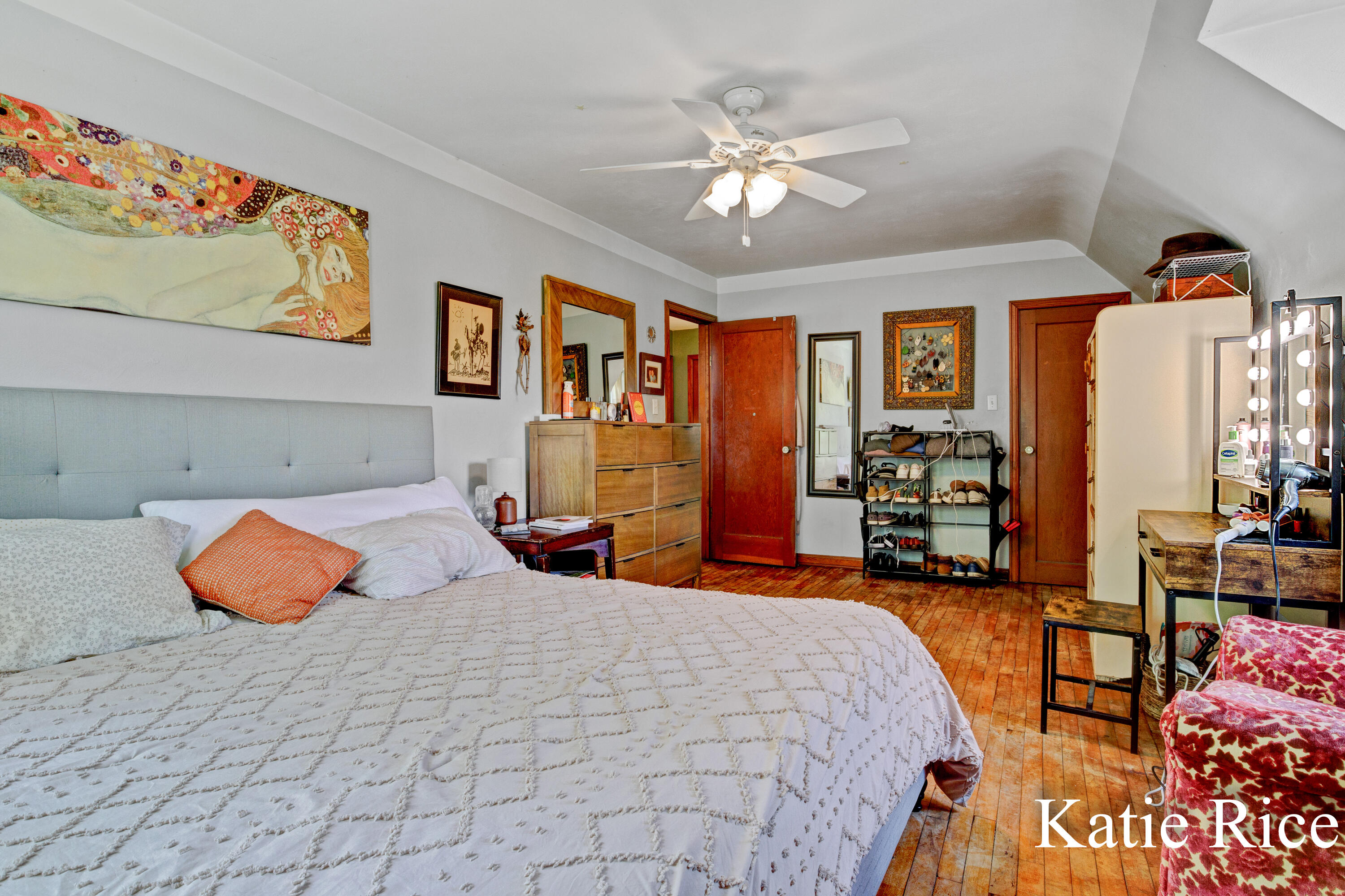 4897 Williams Street