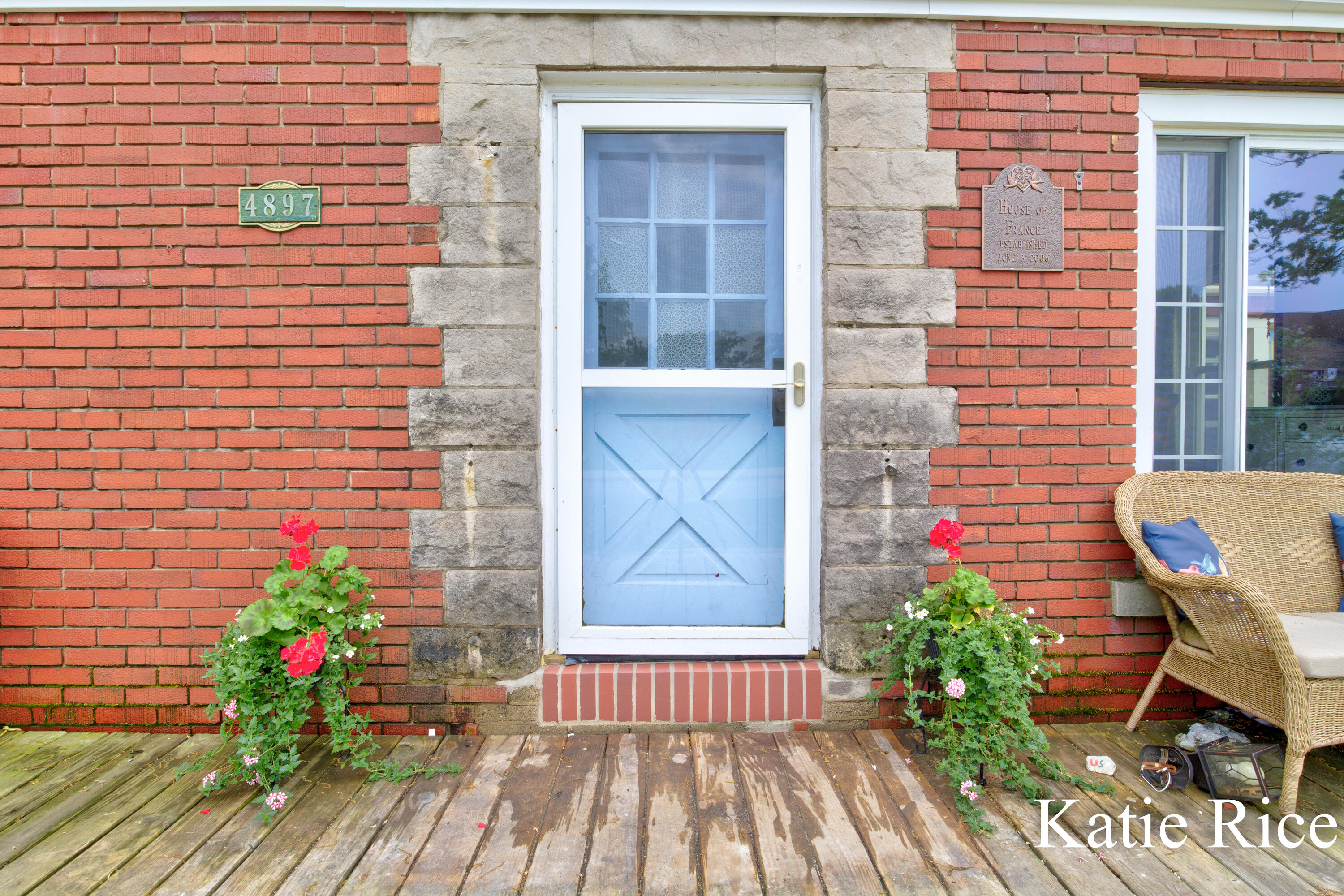 4897 Williams Street