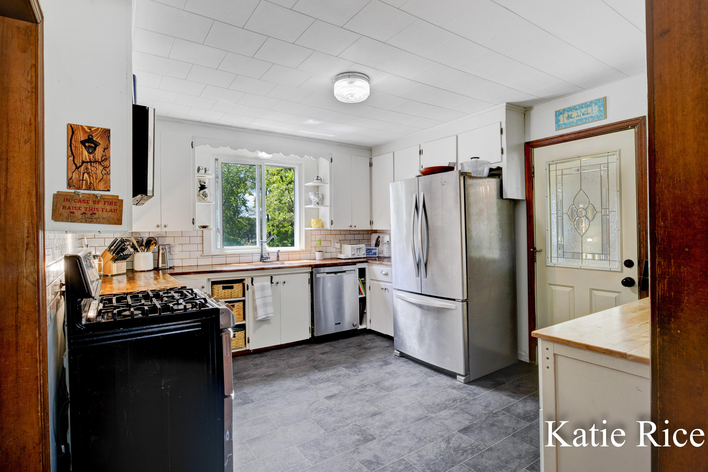 4897 Williams Street