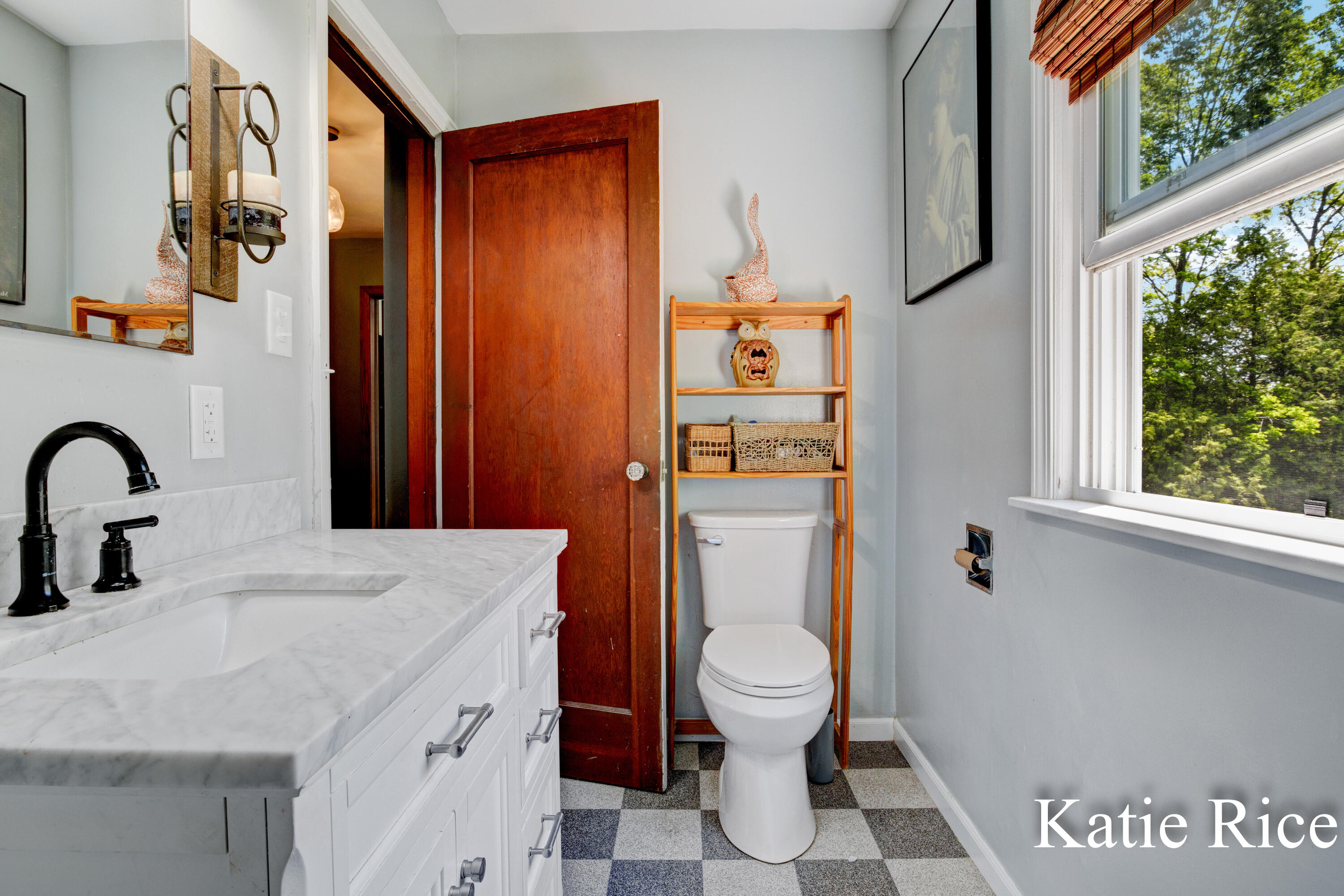 4897 Williams Street