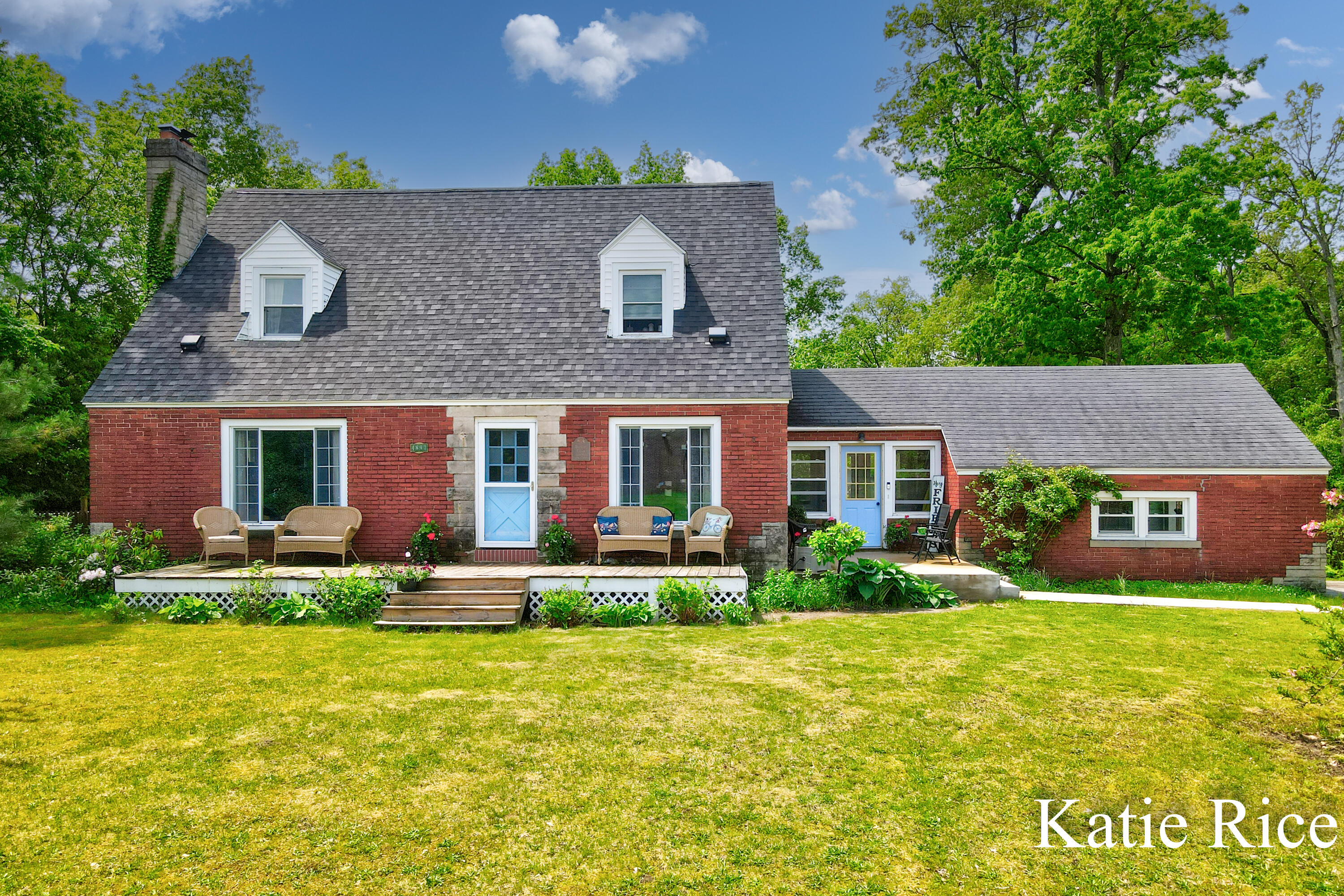 4897 Williams Street