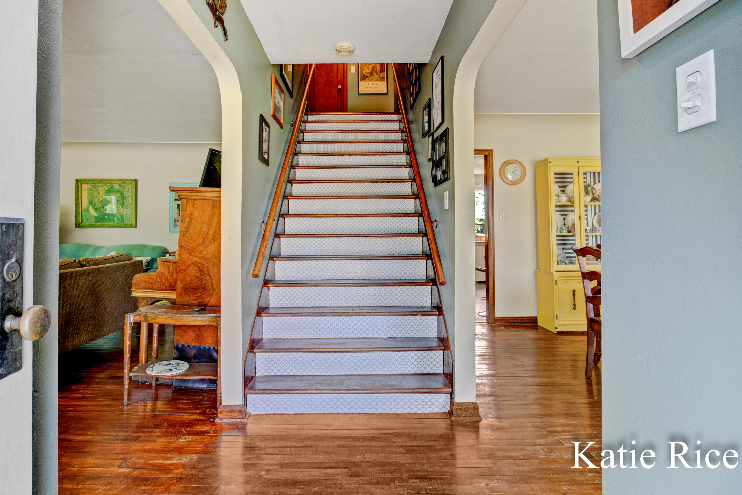 4897 Williams Street