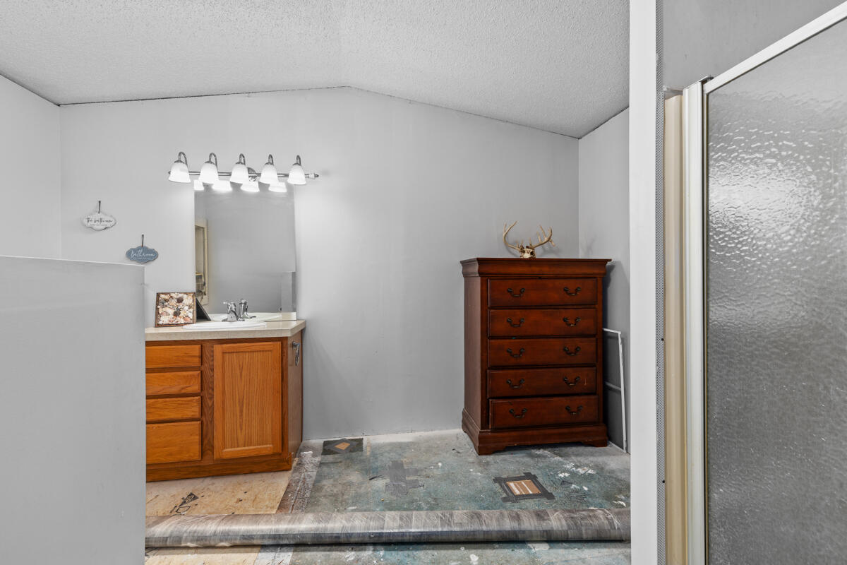 11526 N Bingham Avenue