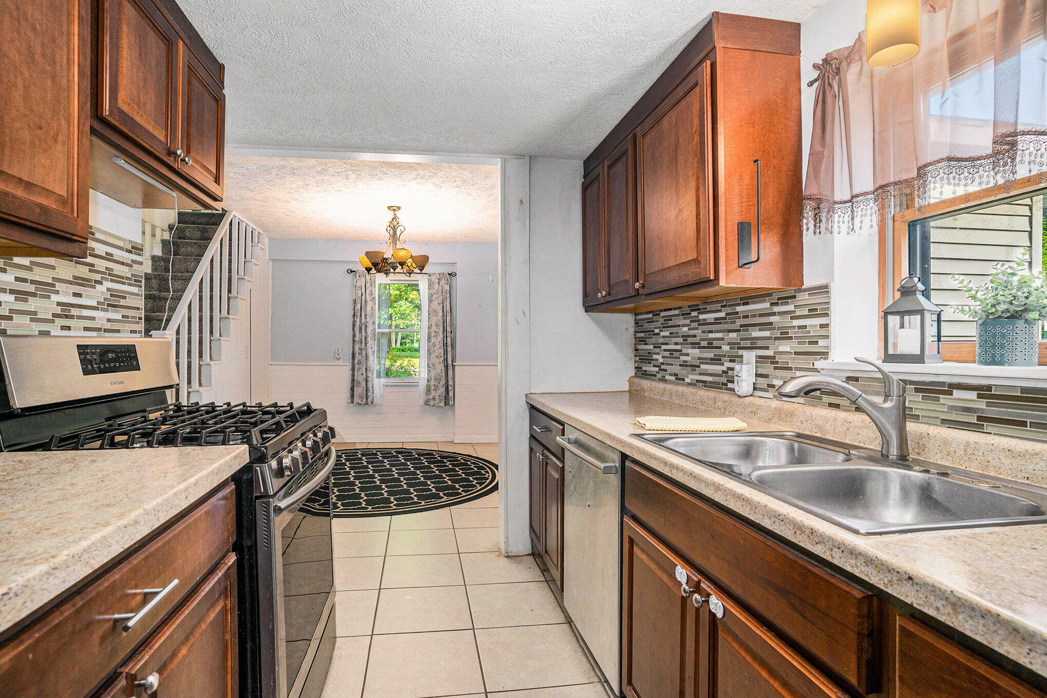 4146 Quarterline Road