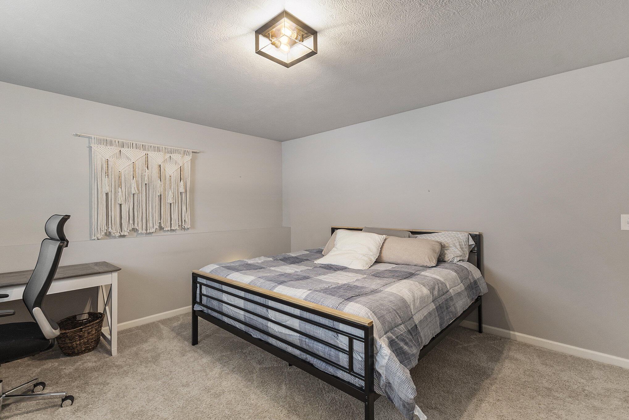 1305 Waters Edge Court