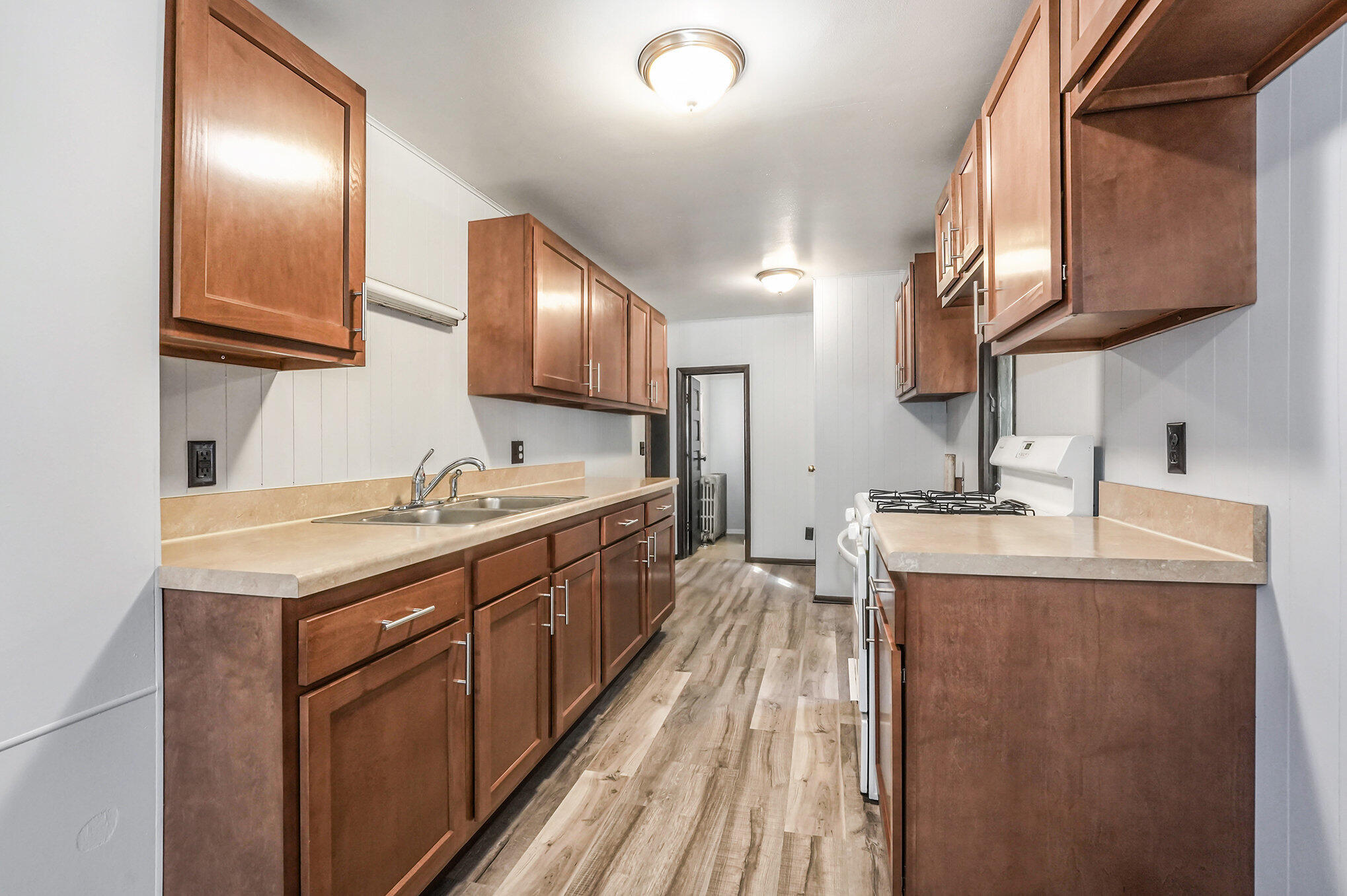 3033 Glendale Street