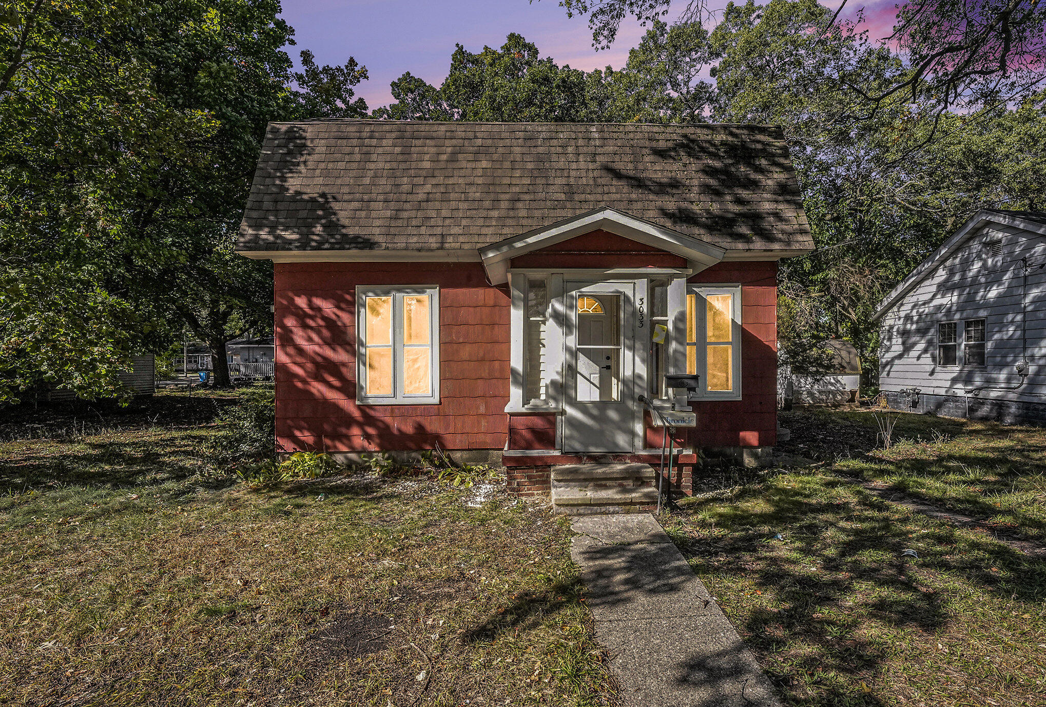 3033 Glendale Street