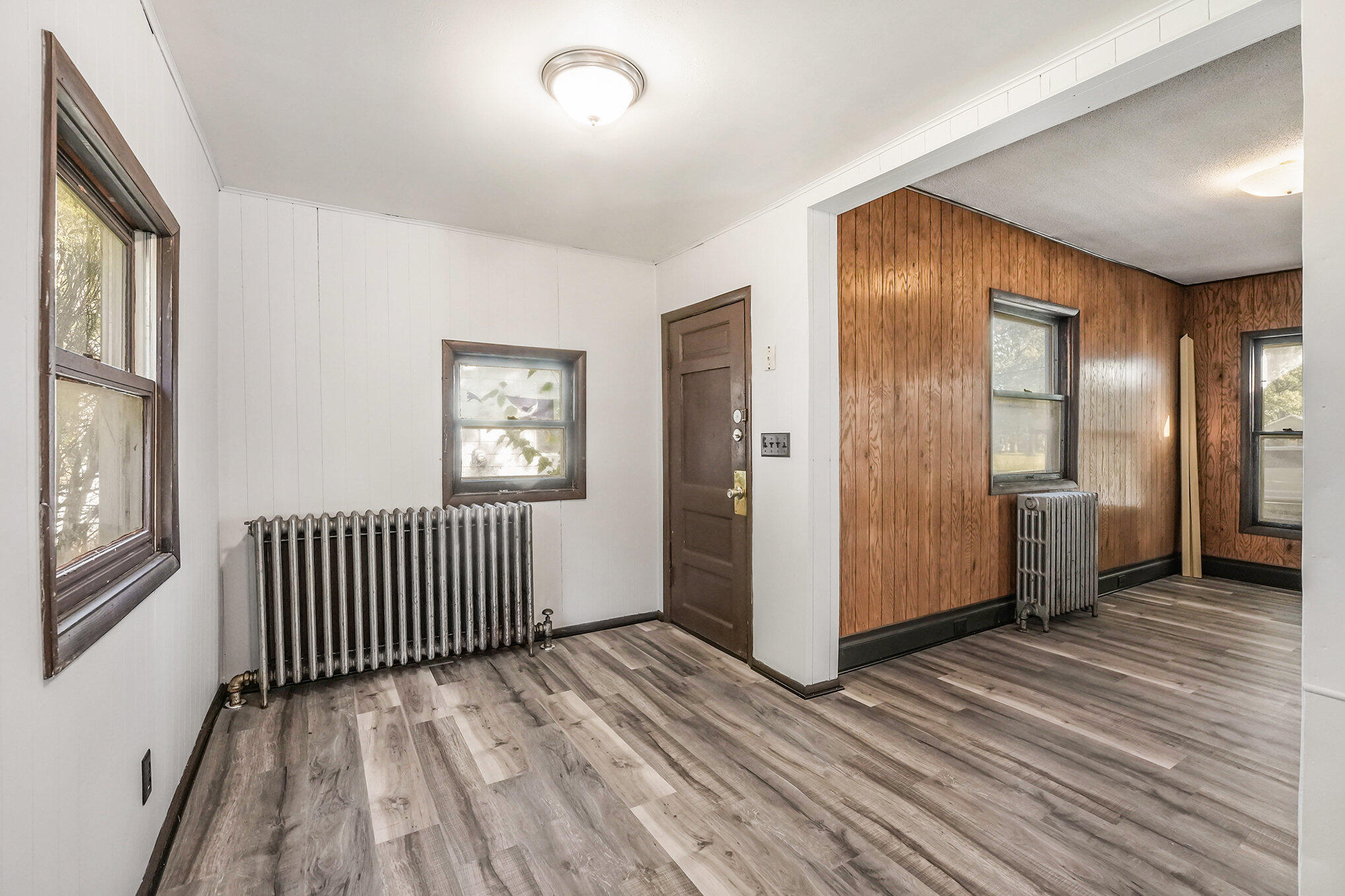 3033 Glendale Street