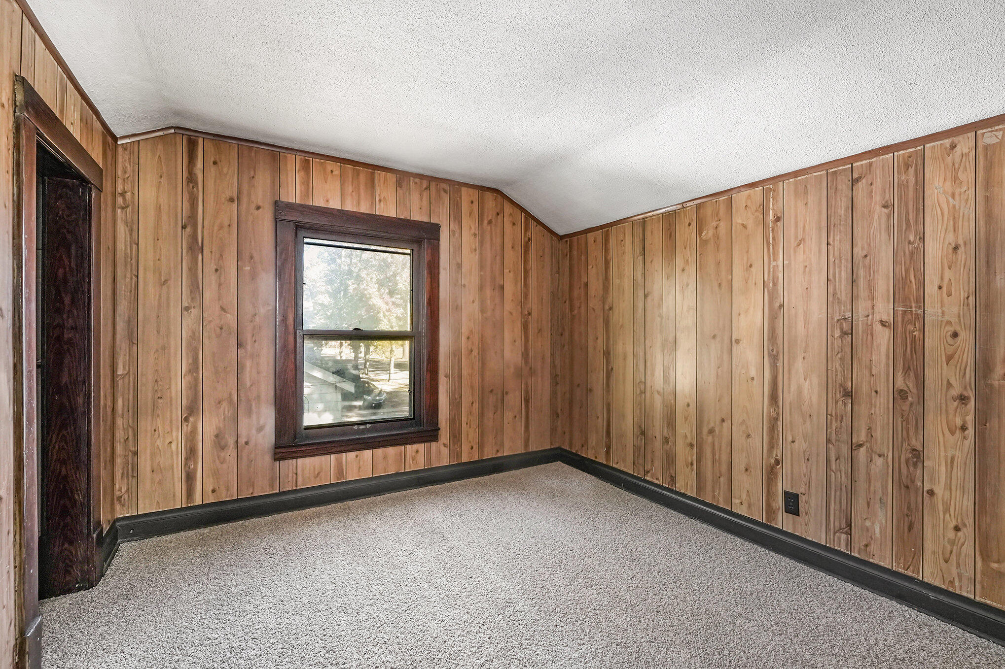 3033 Glendale Street