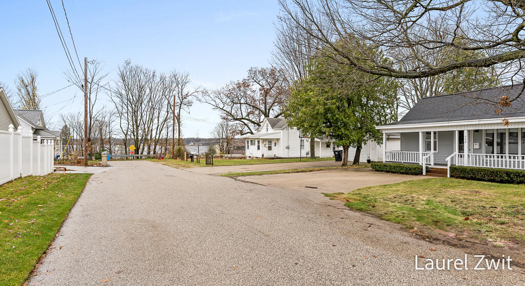 308 W Johannah Street