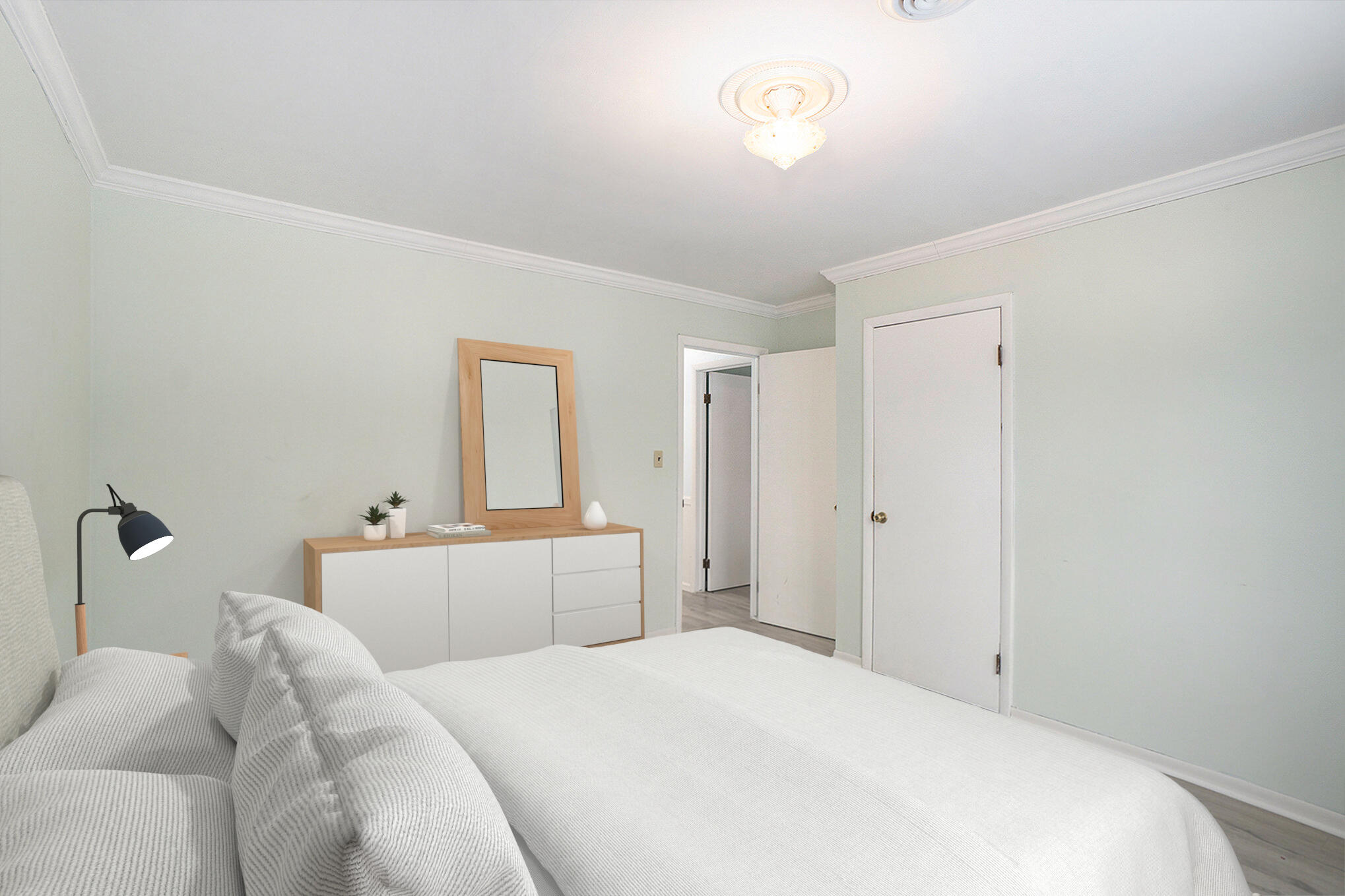 2200 McCracken Street