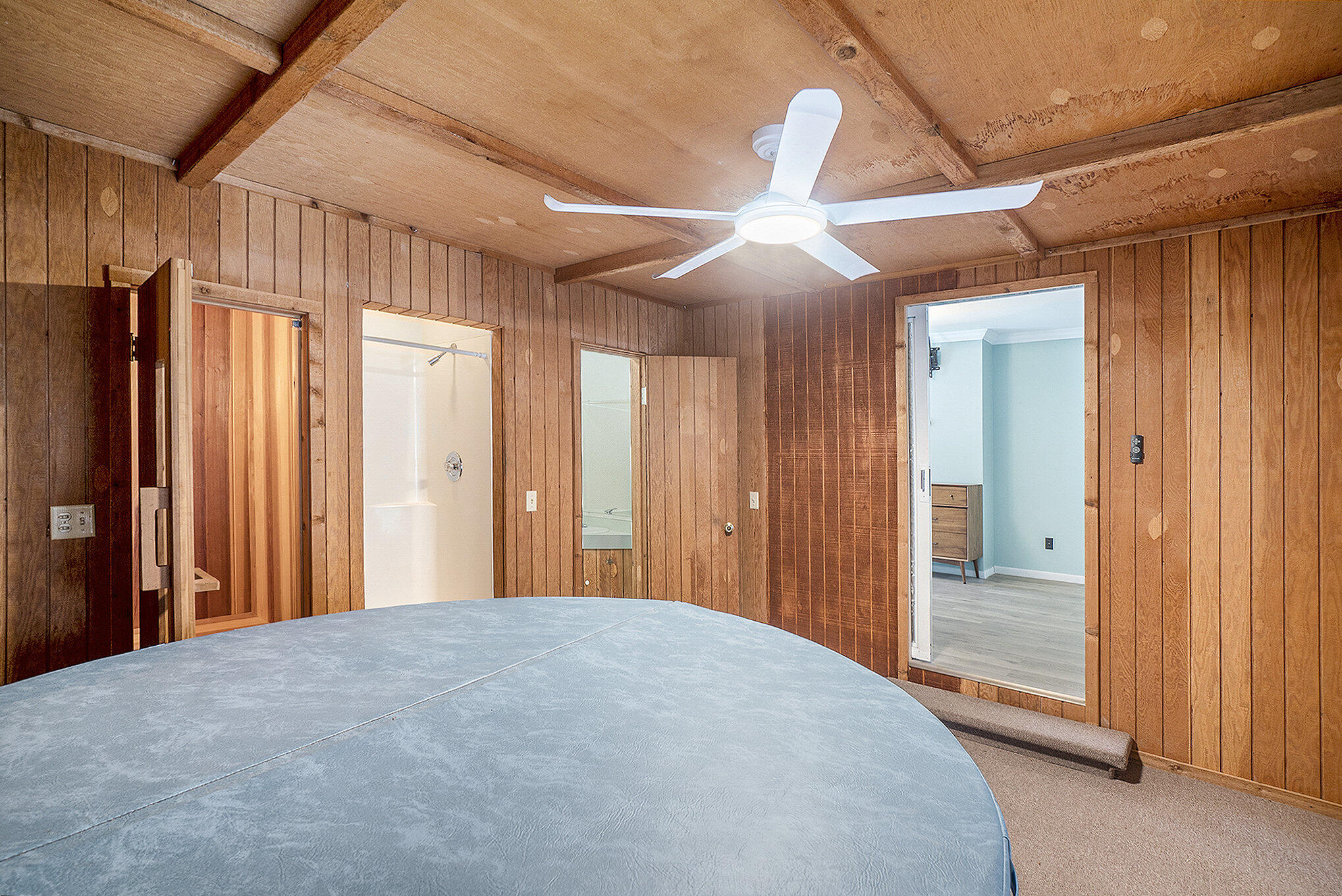 2200 McCracken Street