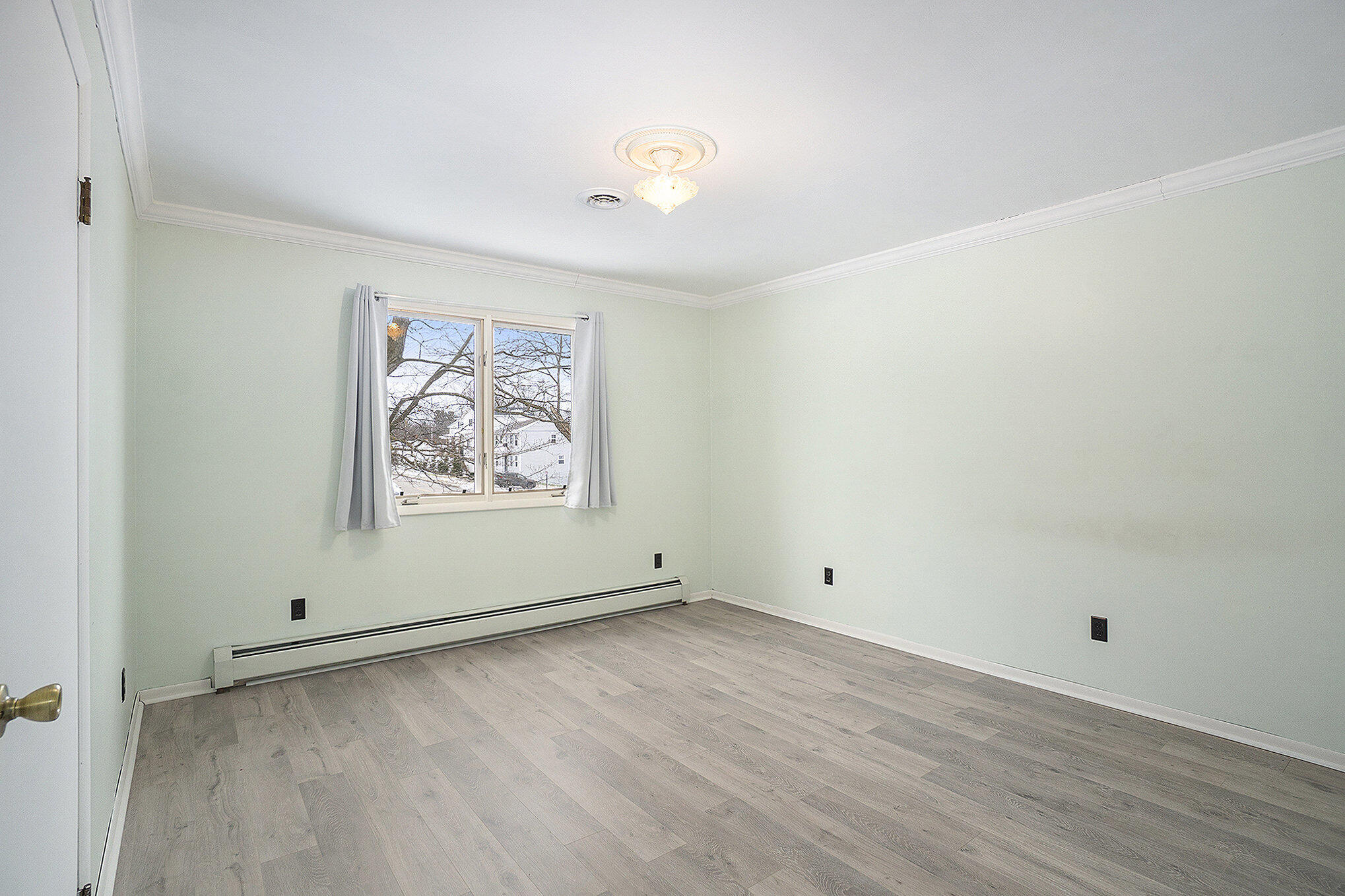 2200 McCracken Street