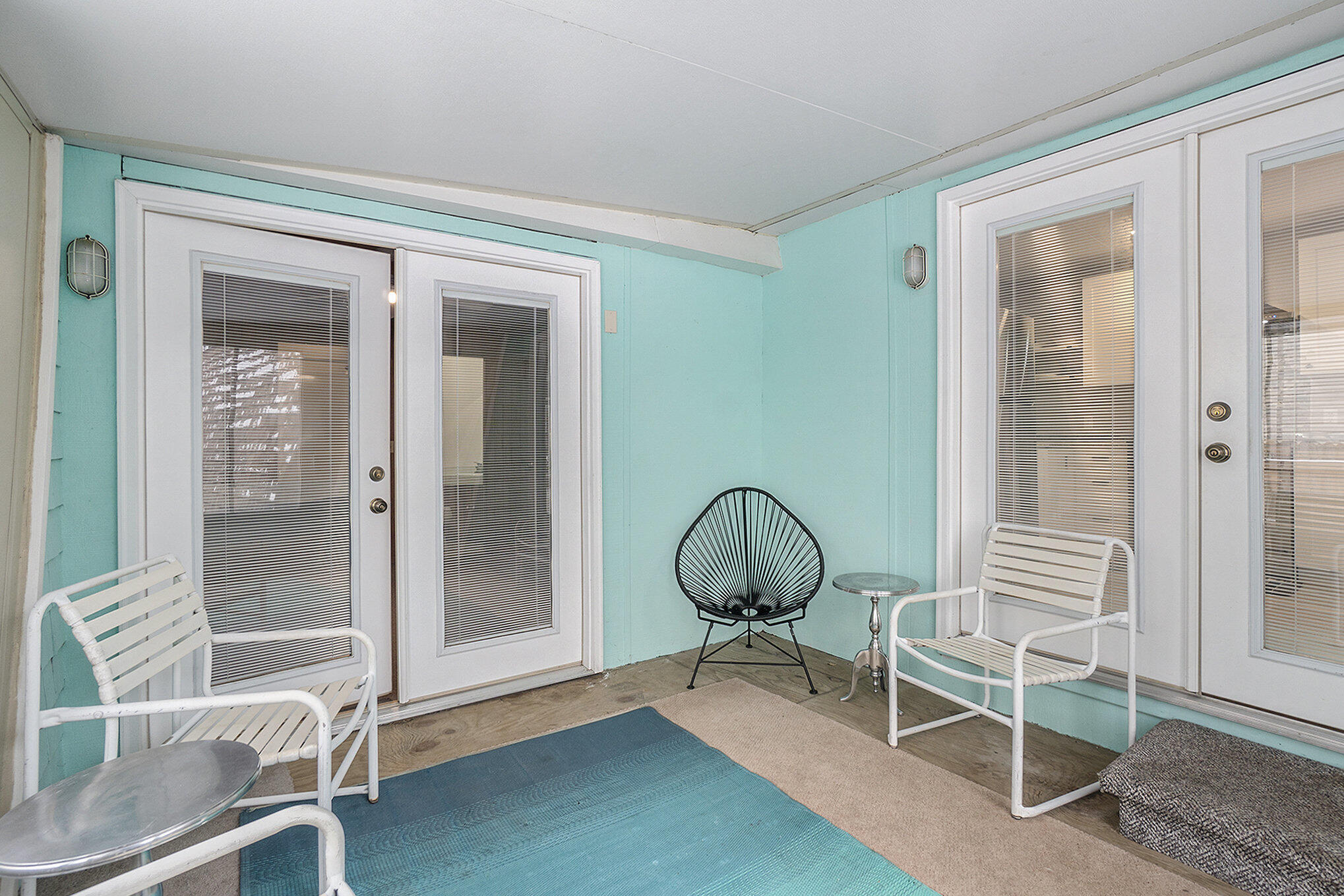 2200 McCracken Street