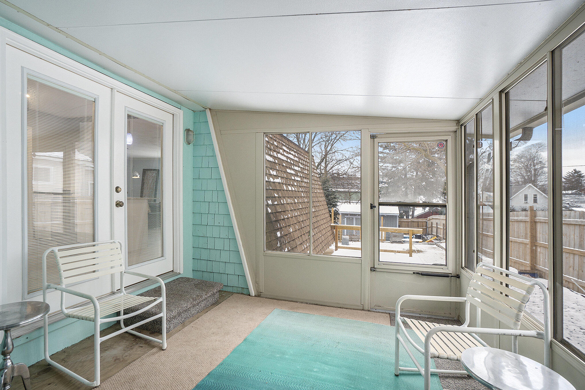 2200 McCracken Street