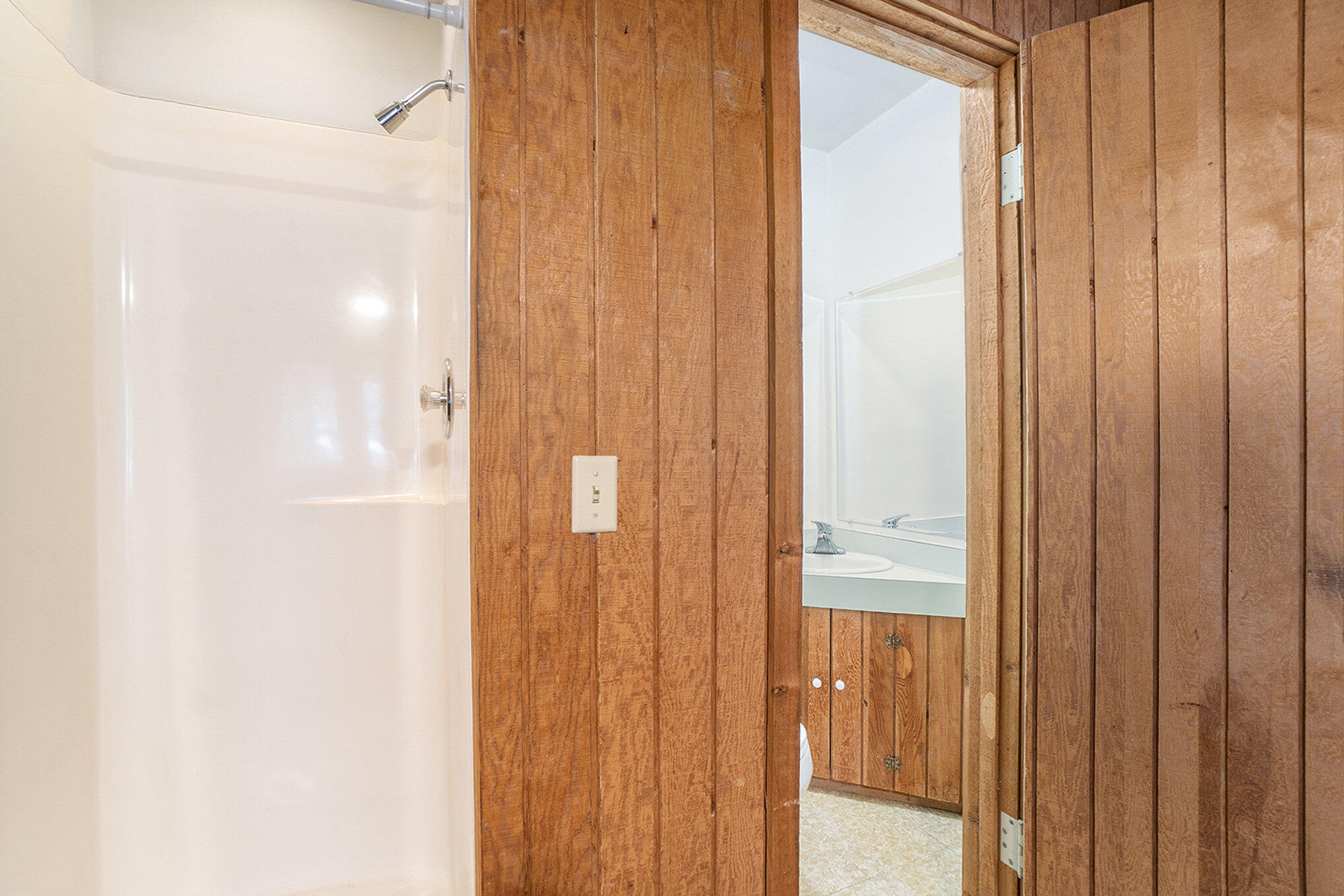 2200 McCracken Street