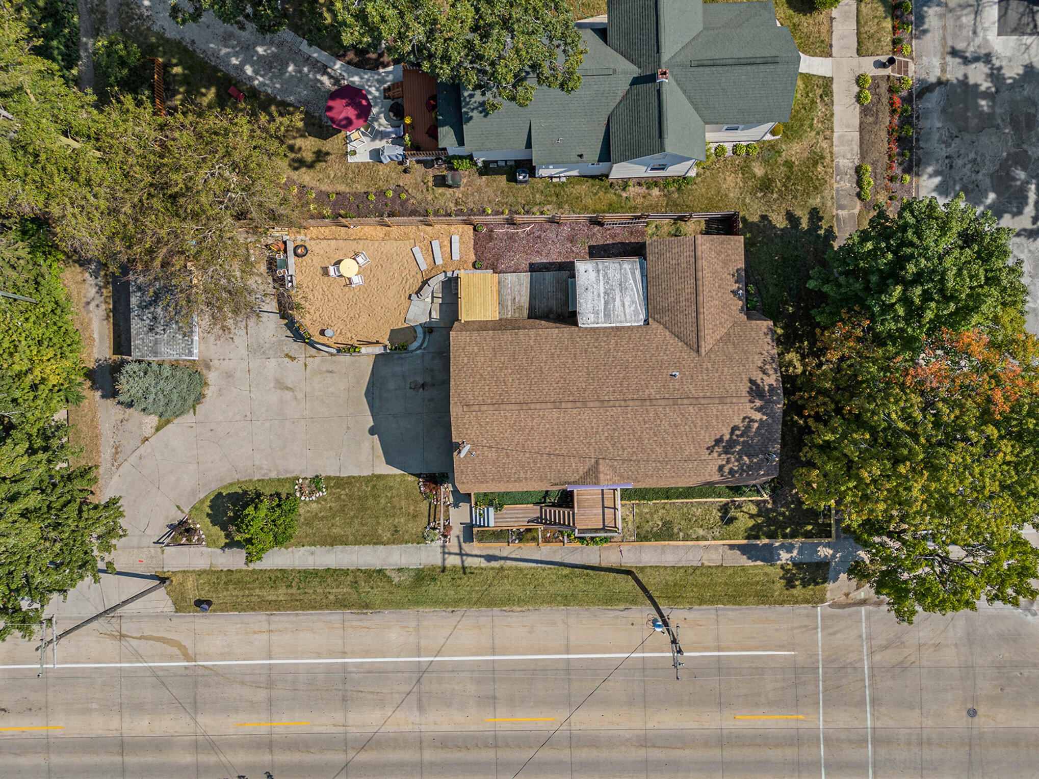 2200 McCracken Street