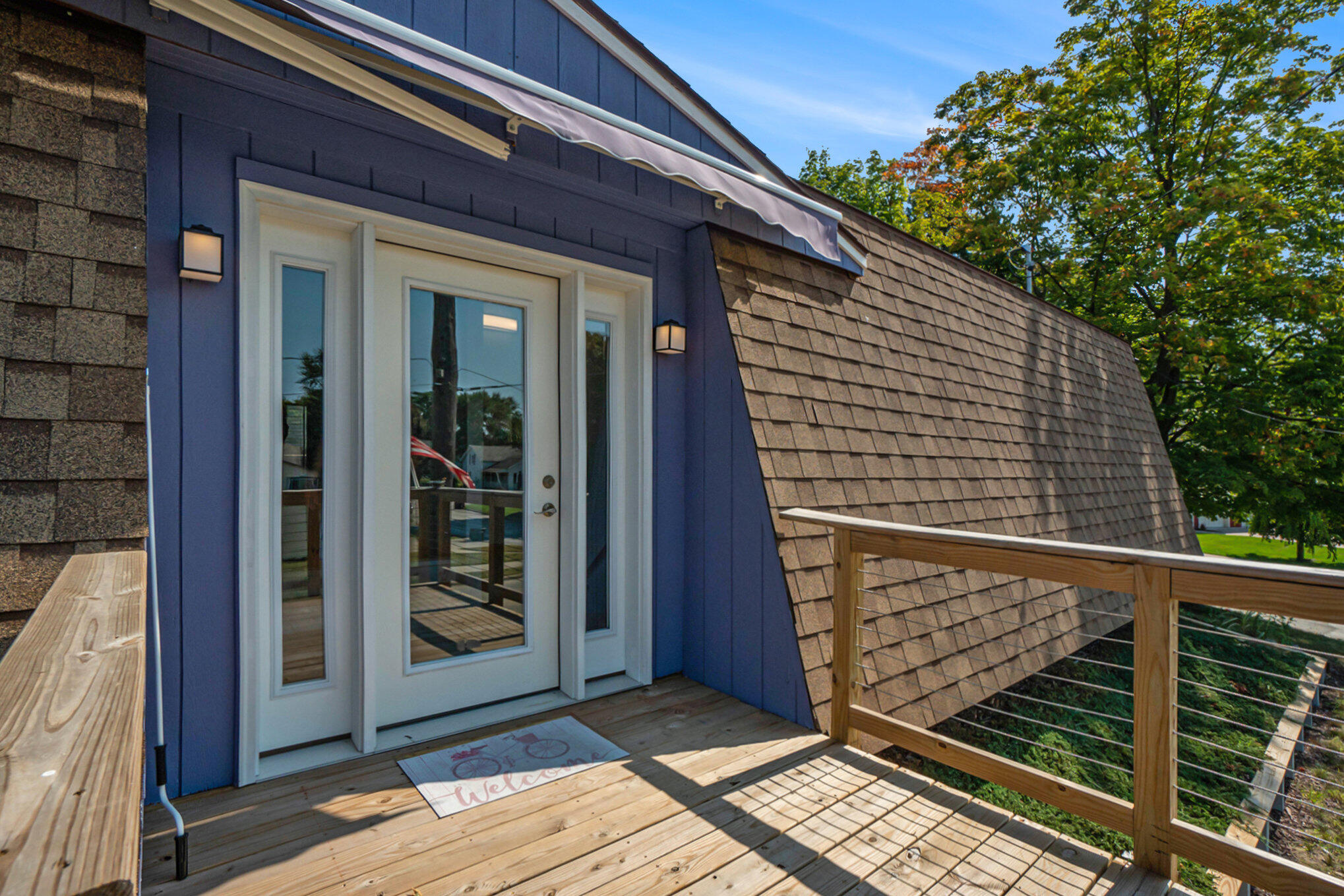 2200 McCracken Street