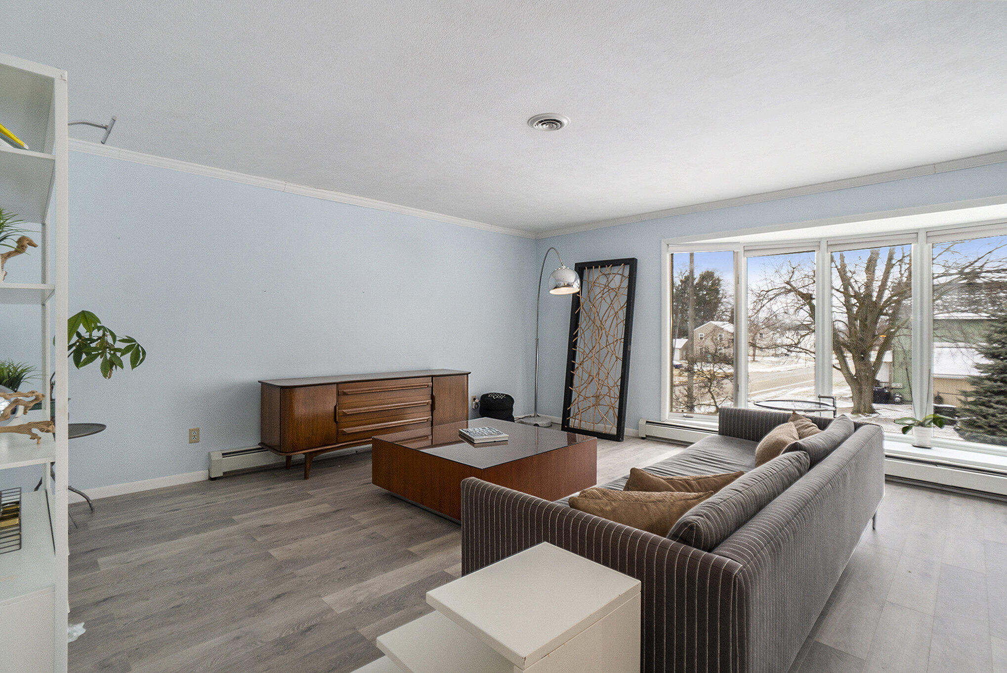 2200 McCracken Street