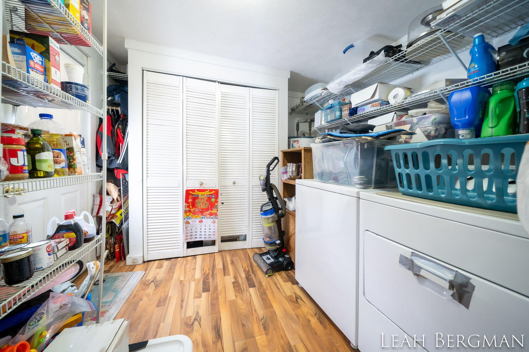 1876 E Isabella Avenue