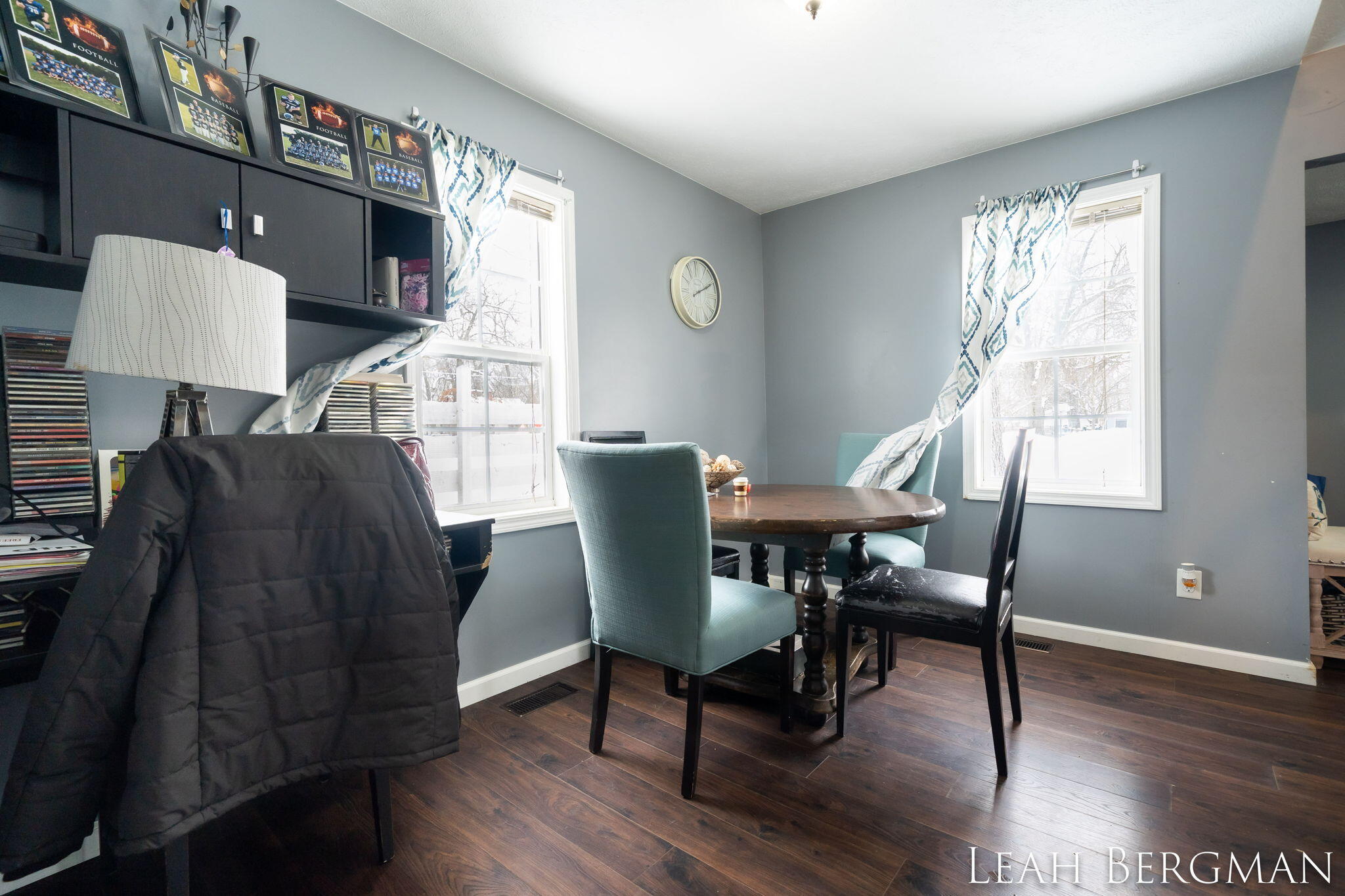 1876 E Isabella Avenue