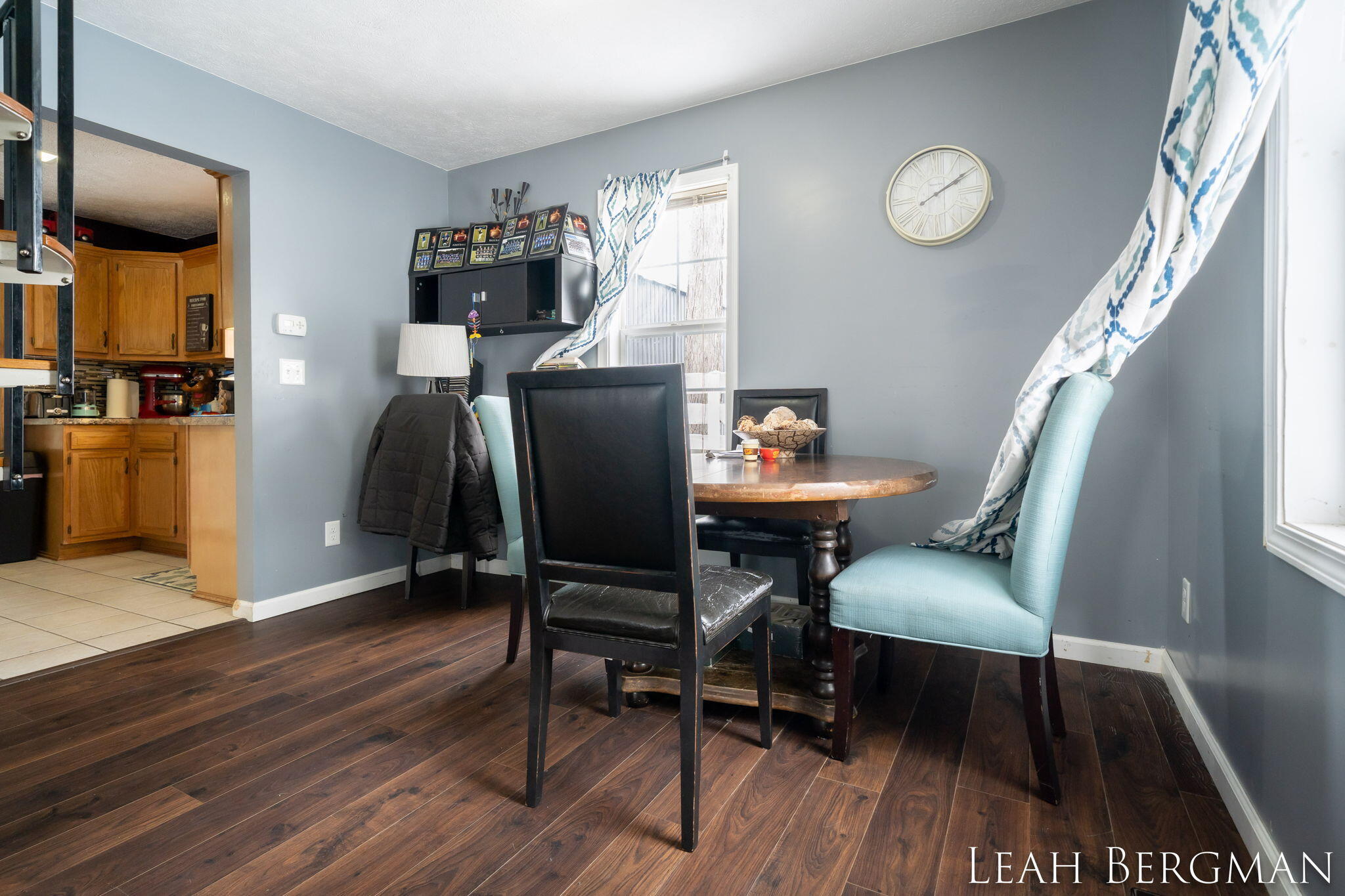 1876 E Isabella Avenue